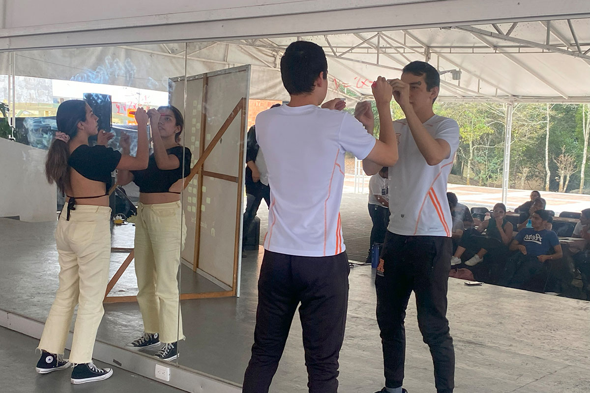 6 / 9 - Primer Concurso de Derivadas Anáhuac 6 / 9 - Primer Concurso de Derivadas Anáhuac