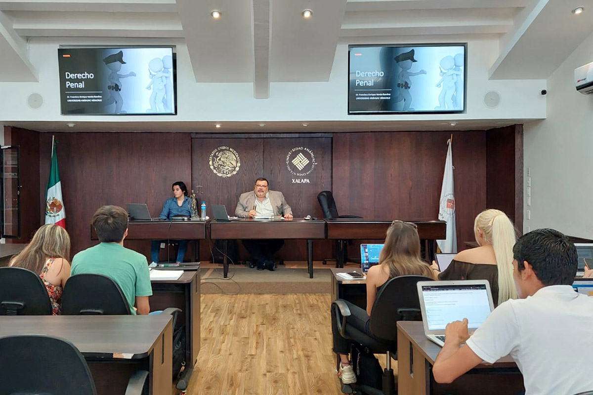 1 / 1 - Primera Clase Espejo Internacional en la Licenciatura en Derecho 1 / 1 - Primera Clase Espejo Internacional en la Licenciatura en Derecho