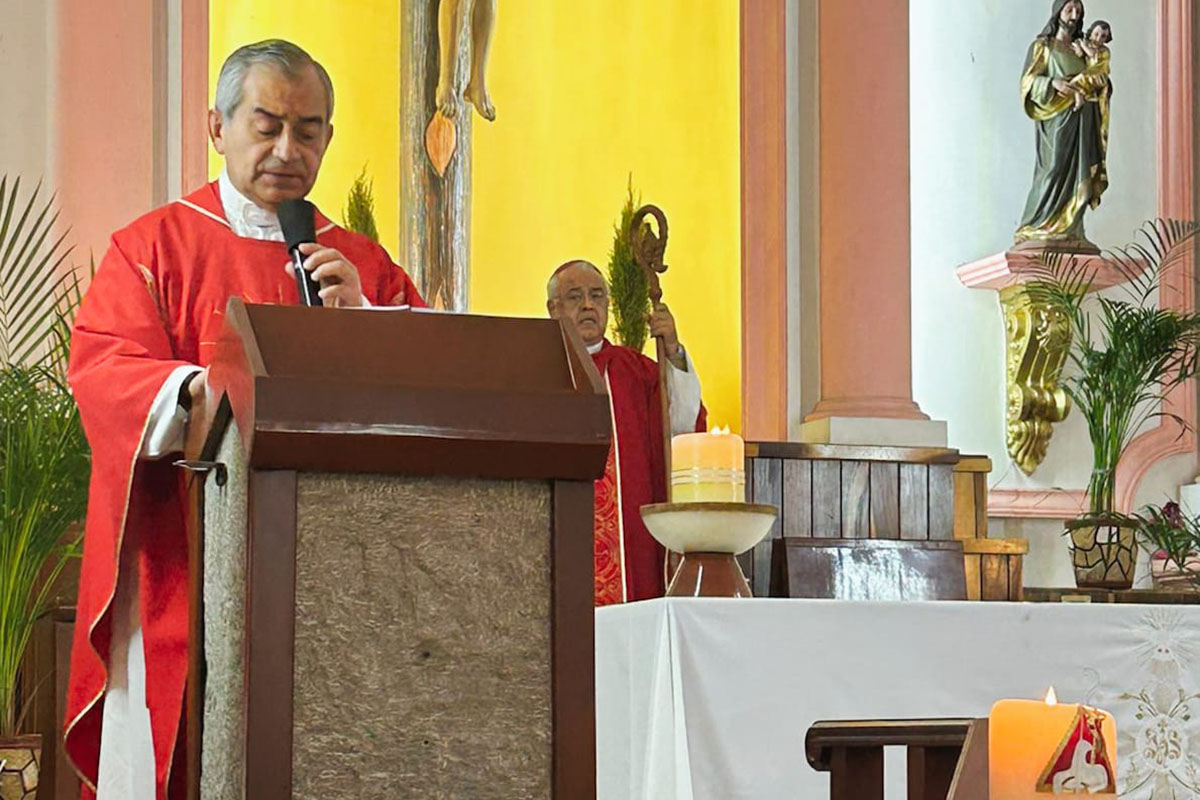 7 / 10 - Miembros de la Comunidad Anáhuac Veracruz Reciben el Sacramento de Confirmación y 7 / 10 - Miembros de la Comunidad Anáhuac Veracruz Reciben el Sacramento de Confirmación y