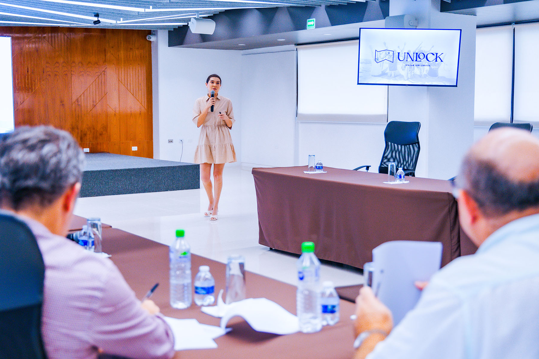 1 / 45 - Primer Concurso de Emprendimiento Lion&#039;s Den 2023