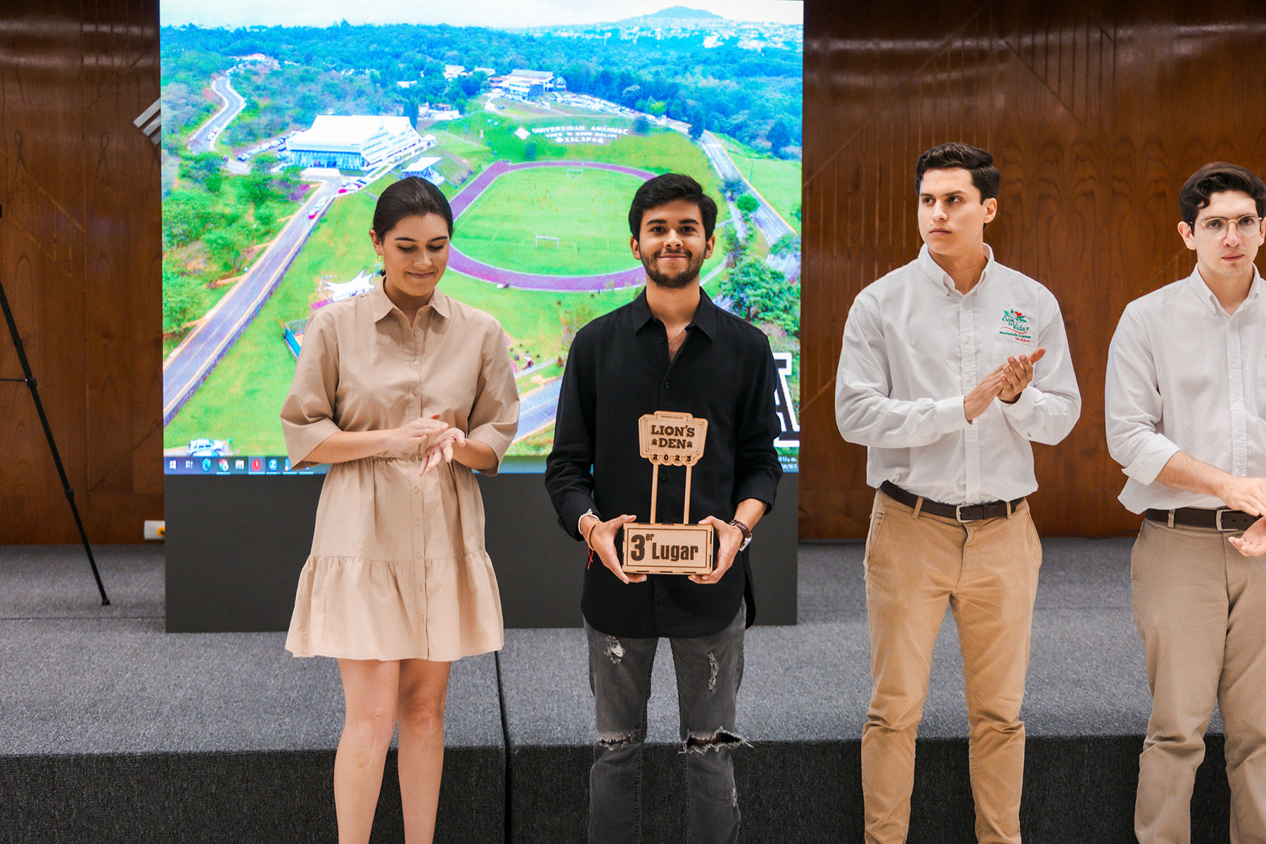 33 / 45 - Primer Concurso de Emprendimiento Lion&#039;s Den 2023