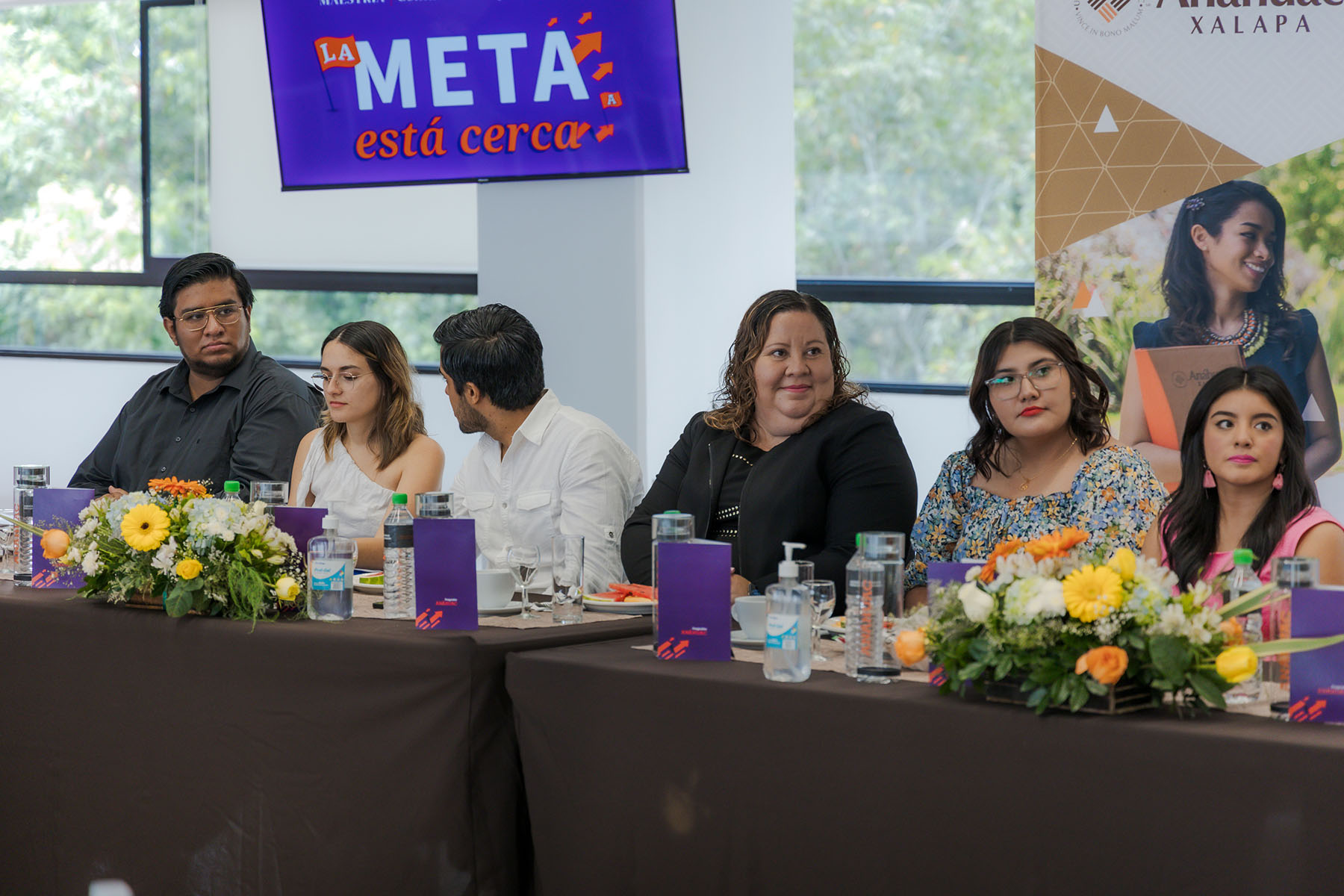4 / 23 - La Meta Está Cerca: Maestría en Comunicación y Mercadotecnia y Doctorado en