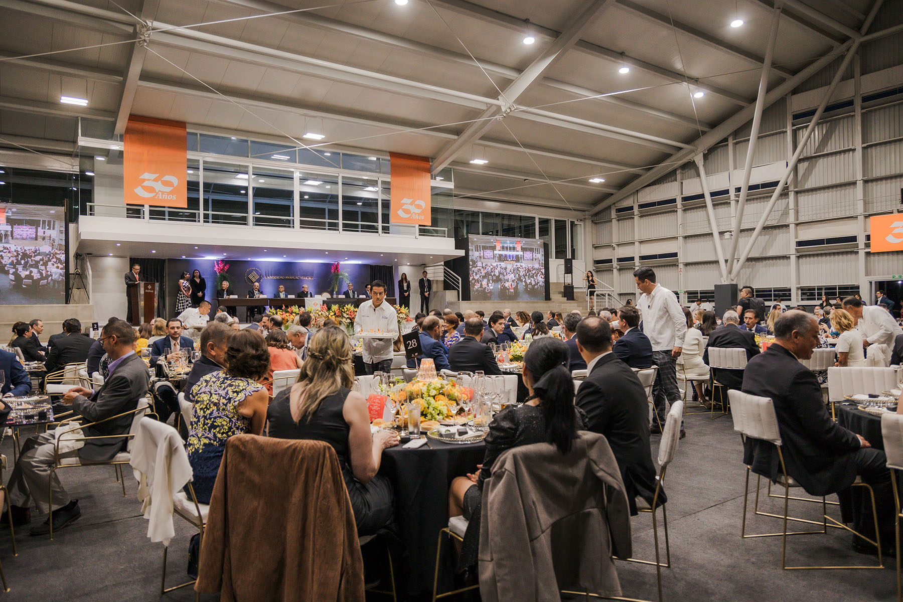 40 / 113 - Nuestra Universidad Celebra 30 Años Formando Grandes Líderes y Mejores Personas