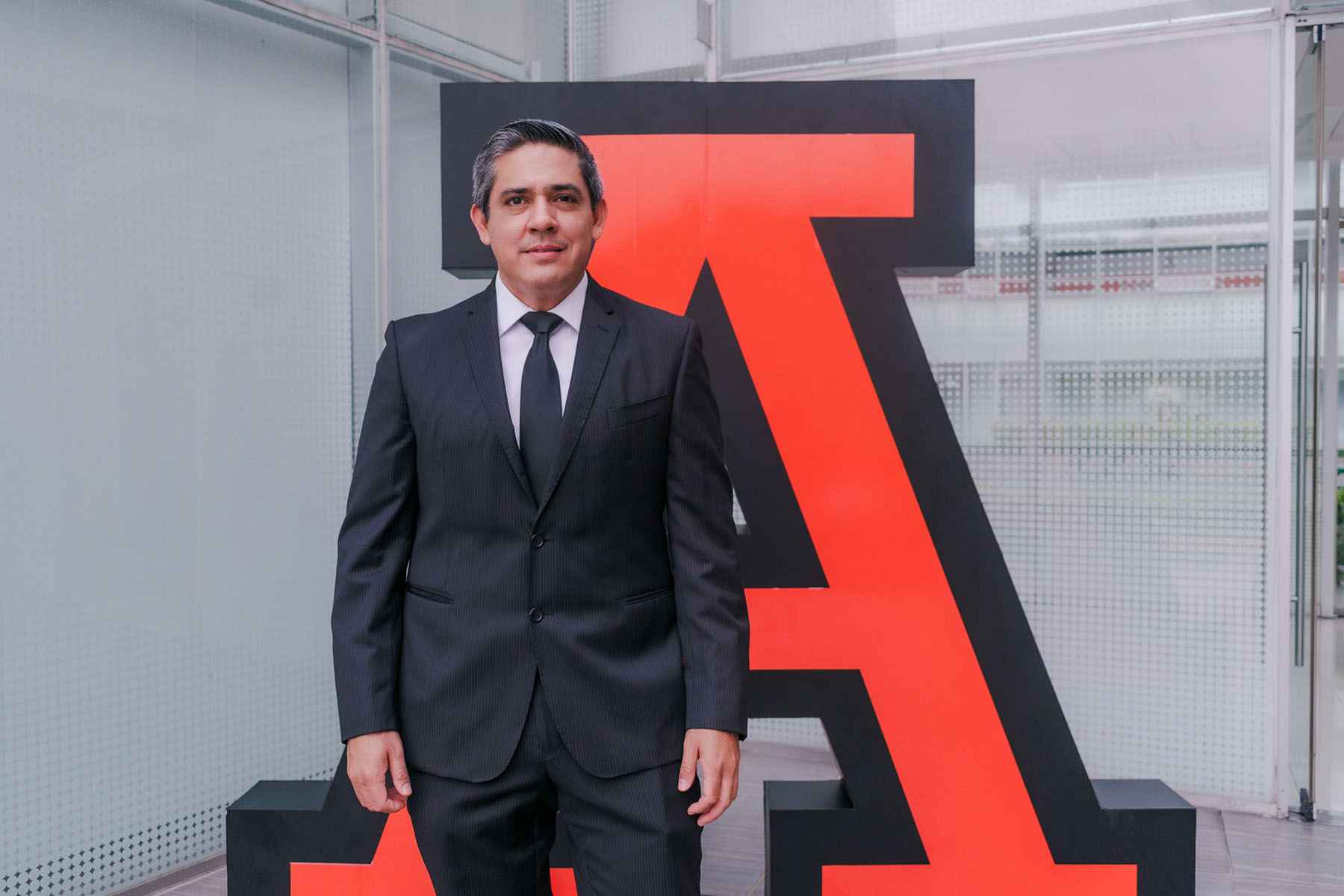 20 / 25 - Instauración del Consejo Consultivo Académico de la Escuela de Medicina 20 / 25 - Instauración del Consejo Consultivo Académico de la Escuela de Medicina