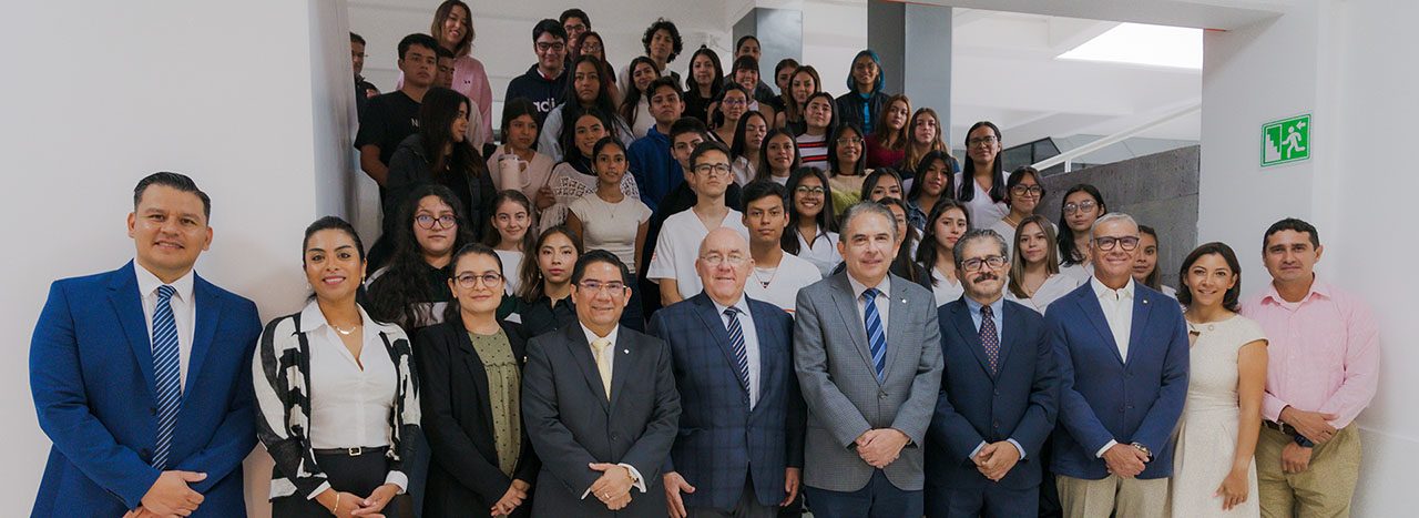 Develación de Placa y Firma de Convenio con Grupo HuFriedy