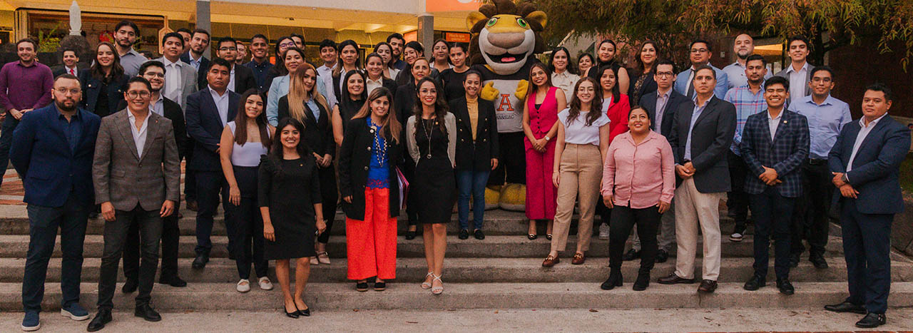 Comunidad de Posgrados en su Trigésimo Aniversario