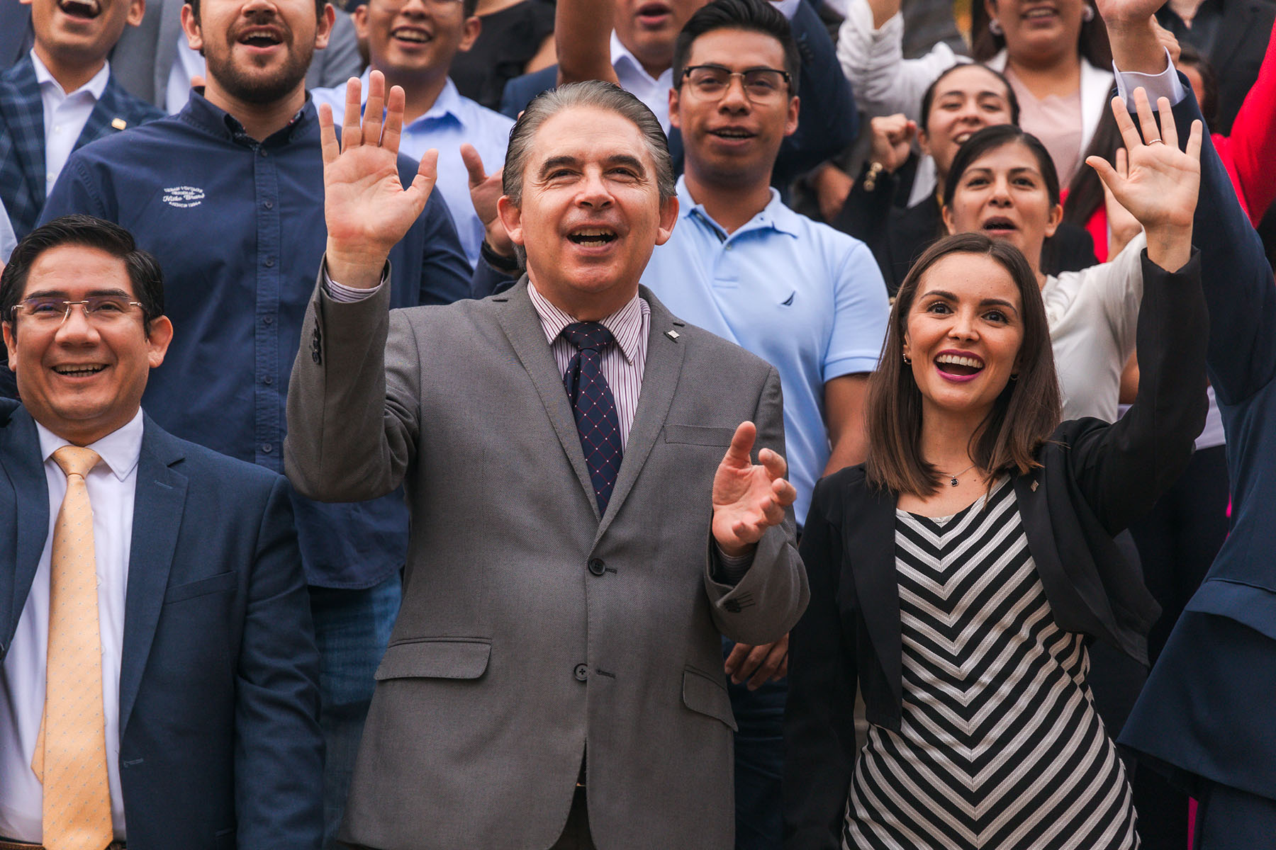 25 / 32 - Comunidad de Posgrados en su Trigésimo Aniversario