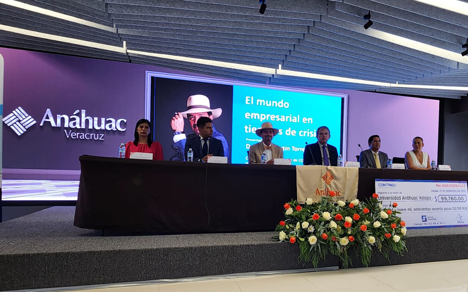 2 / 4 - El Mundo Empresarial en Tiempos de Crisis 2 / 4 - El Mundo Empresarial en Tiempos de Crisis