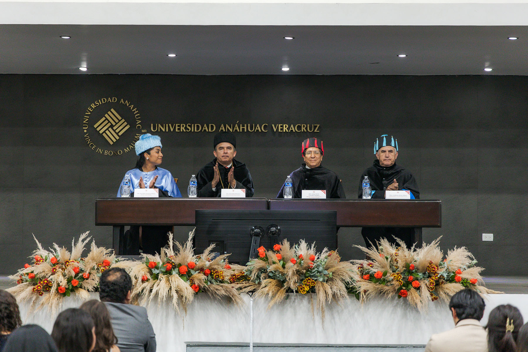 6 / 167 - Entrega de Premios Lux et Veritas y Ser Anáhuac: Galería Uno 6 / 167 - Entrega de Premios Lux et Veritas y Ser Anáhuac: Galería Uno