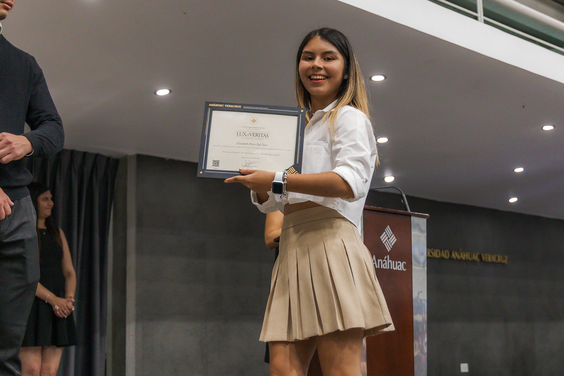 18 / 113 - Entrega de Premios Lux et Veritas y Ser Anáhuac: Galería Dos 18 / 113 - Entrega de Premios Lux et Veritas y Ser Anáhuac: Galería Dos