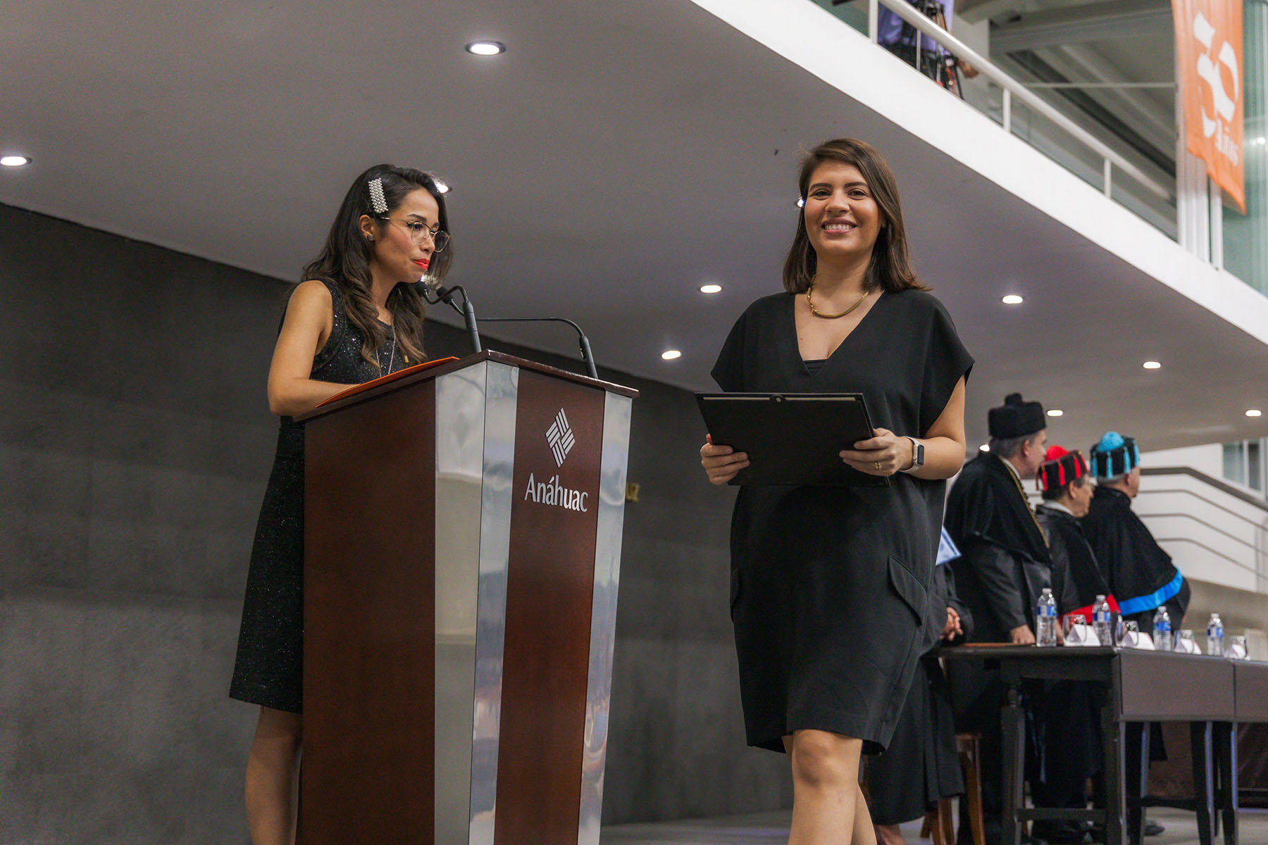 19 / 113 - Entrega de Premios Lux et Veritas y Ser Anáhuac: Galería Dos 19 / 113 - Entrega de Premios Lux et Veritas y Ser Anáhuac: Galería Dos