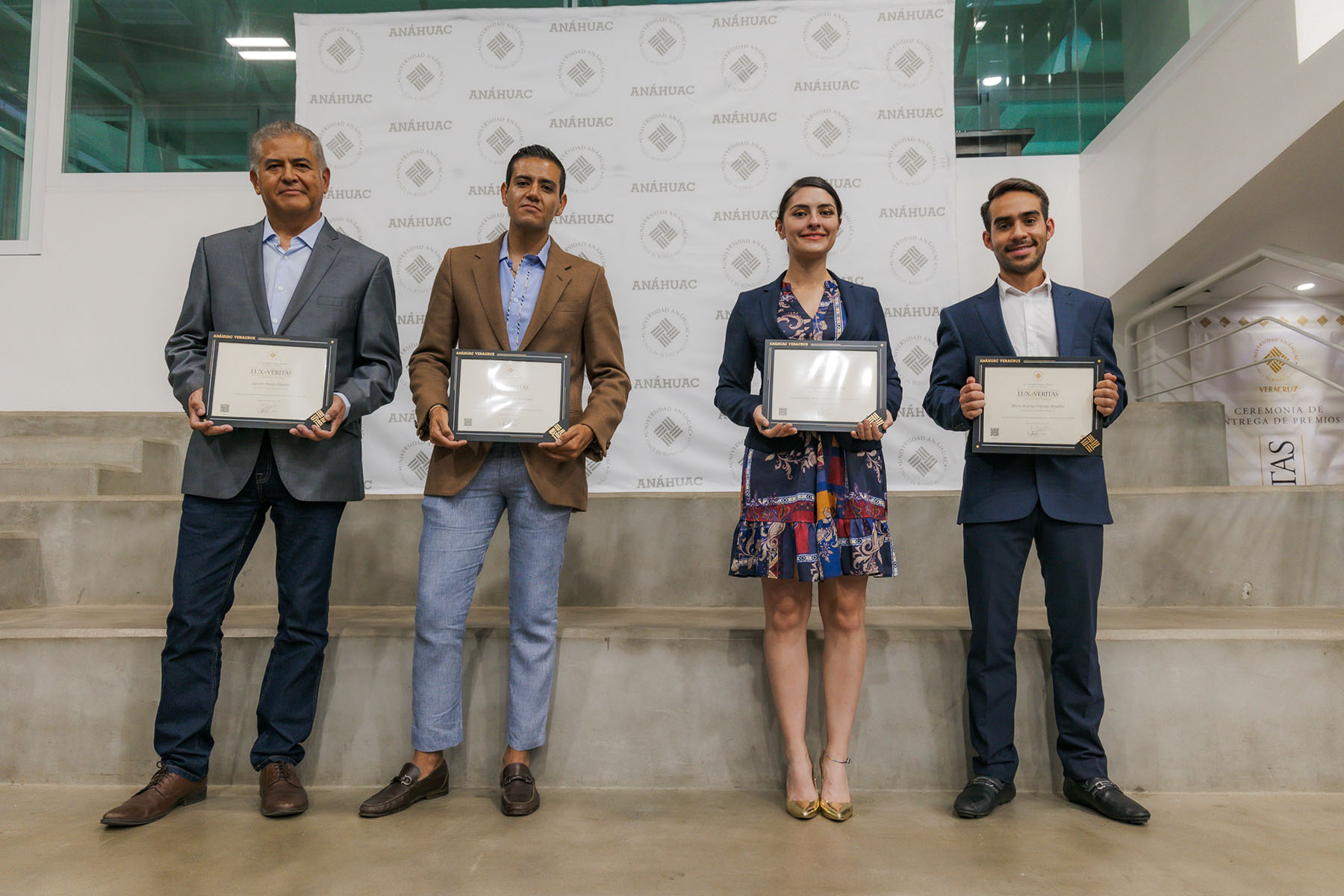 90 / 113 - Entrega de Premios Lux et Veritas y Ser Anáhuac: Galería Dos 90 / 113 - Entrega de Premios Lux et Veritas y Ser Anáhuac: Galería Dos
