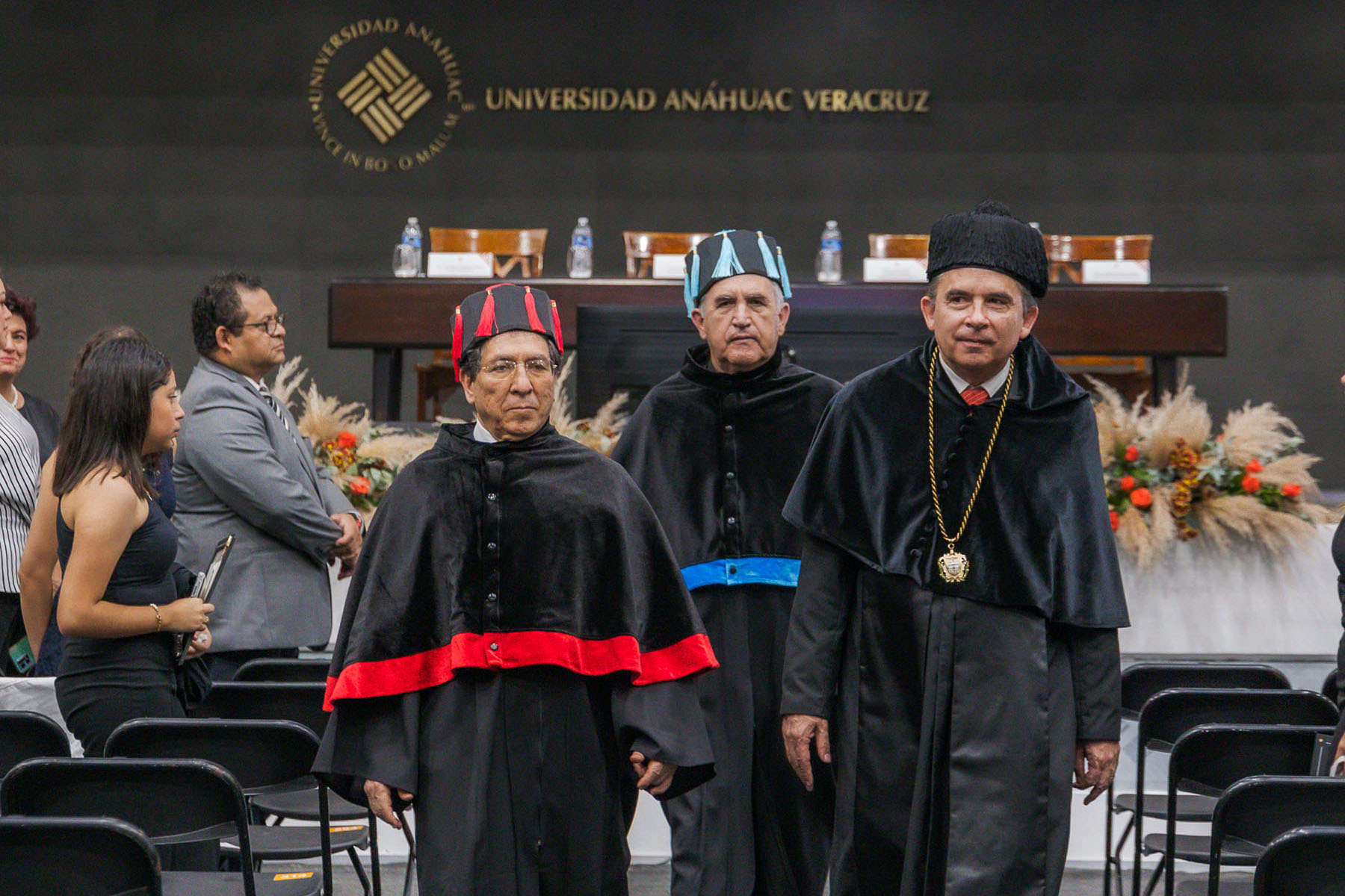106 / 113 - Entrega de Premios Lux et Veritas y Ser Anáhuac: Galería Dos 106 / 113 - Entrega de Premios Lux et Veritas y Ser Anáhuac: Galería Dos