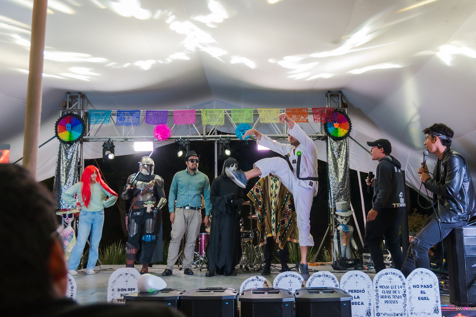 88 / 96 - Día de Muertos 2023: El Muerto al Pozo y el Vivo al Gozo 88 / 96 - Día de Muertos 2023: El Muerto al Pozo y el Vivo al Gozo