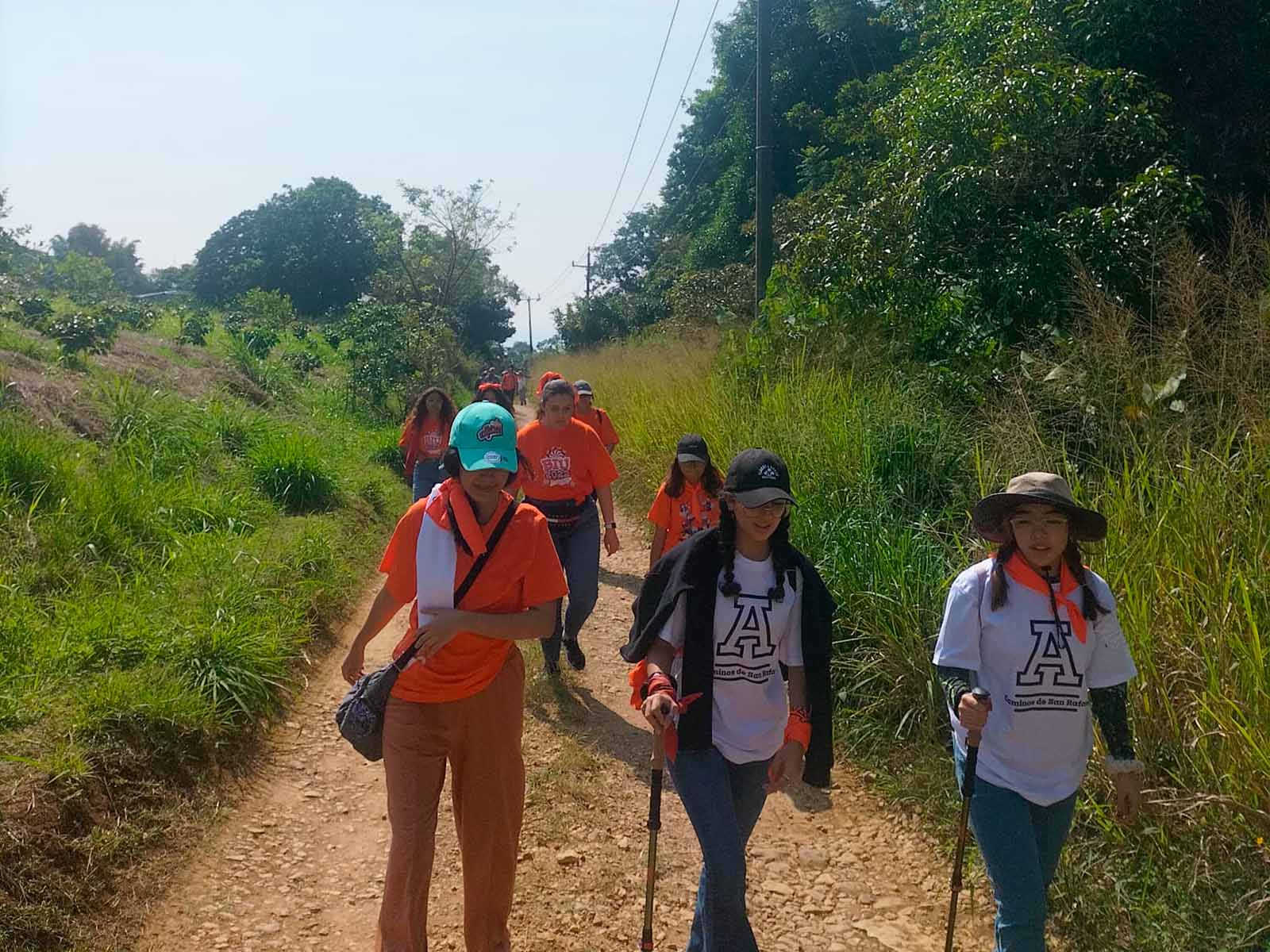 8 / 14 - El Camino de Calicanto: Caminata Religiosa