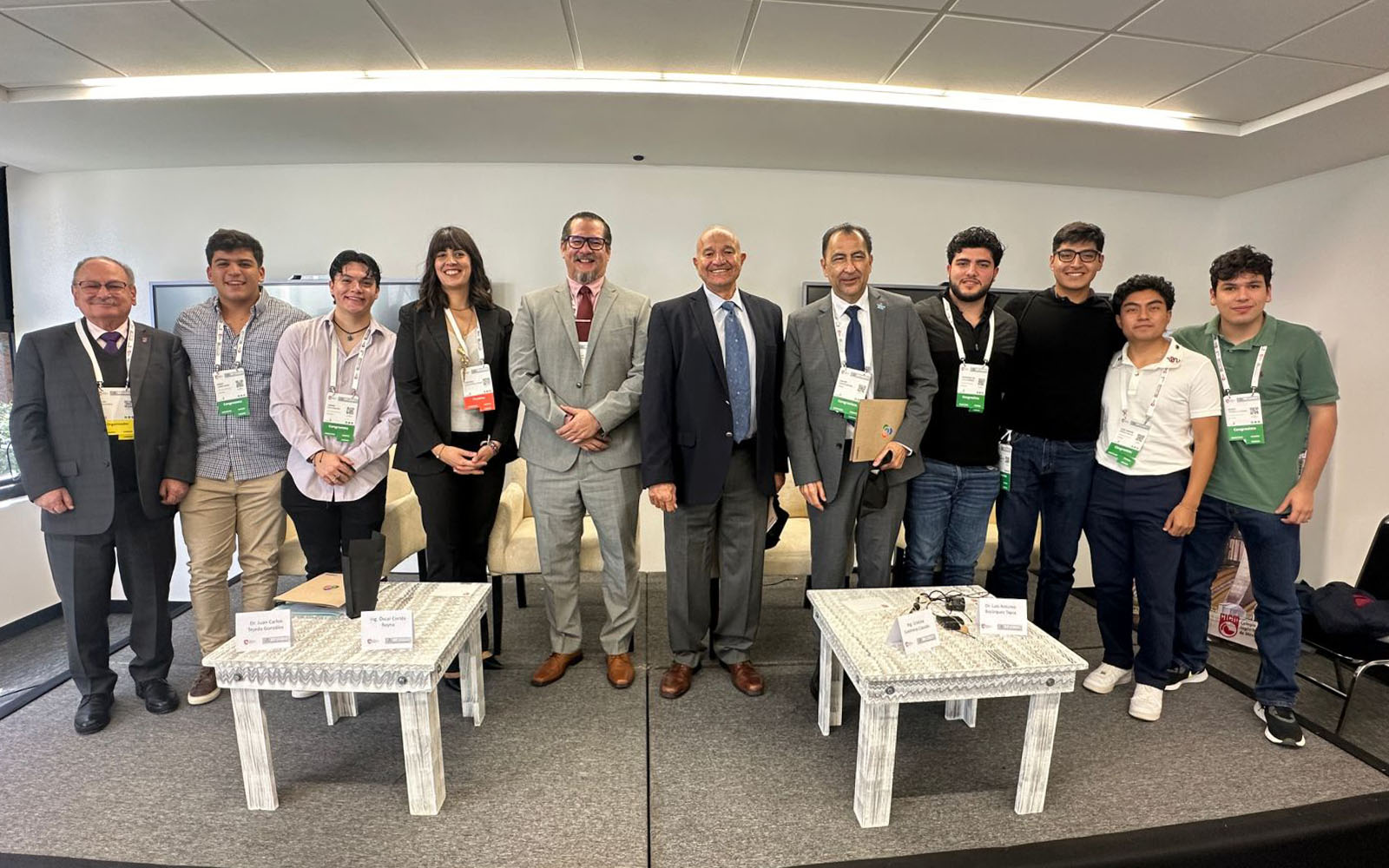 4 / 4 - Estudiantes Presentes en el 32° Congreso Nacional de Ingeniería Civil 2023 4 / 4 - Estudiantes Presentes en el 32° Congreso Nacional de Ingeniería Civil 2023