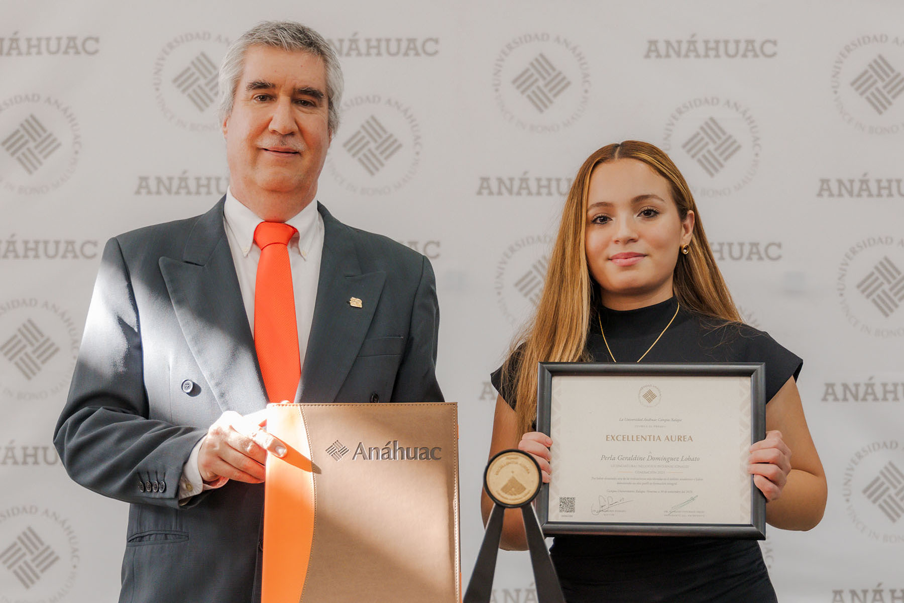 79 / 123 - Premio Excellentia Aurea 2023: Galería de la Ceremonia 79 / 123 - Premio Excellentia Aurea 2023: Galería de la Ceremonia