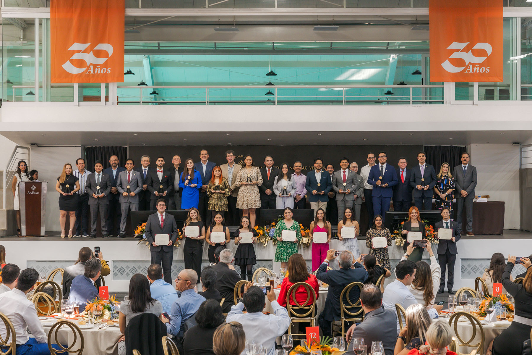 113 / 123 - Premio Excellentia Aurea 2023: Galería de la Ceremonia 113 / 123 - Premio Excellentia Aurea 2023: Galería de la Ceremonia