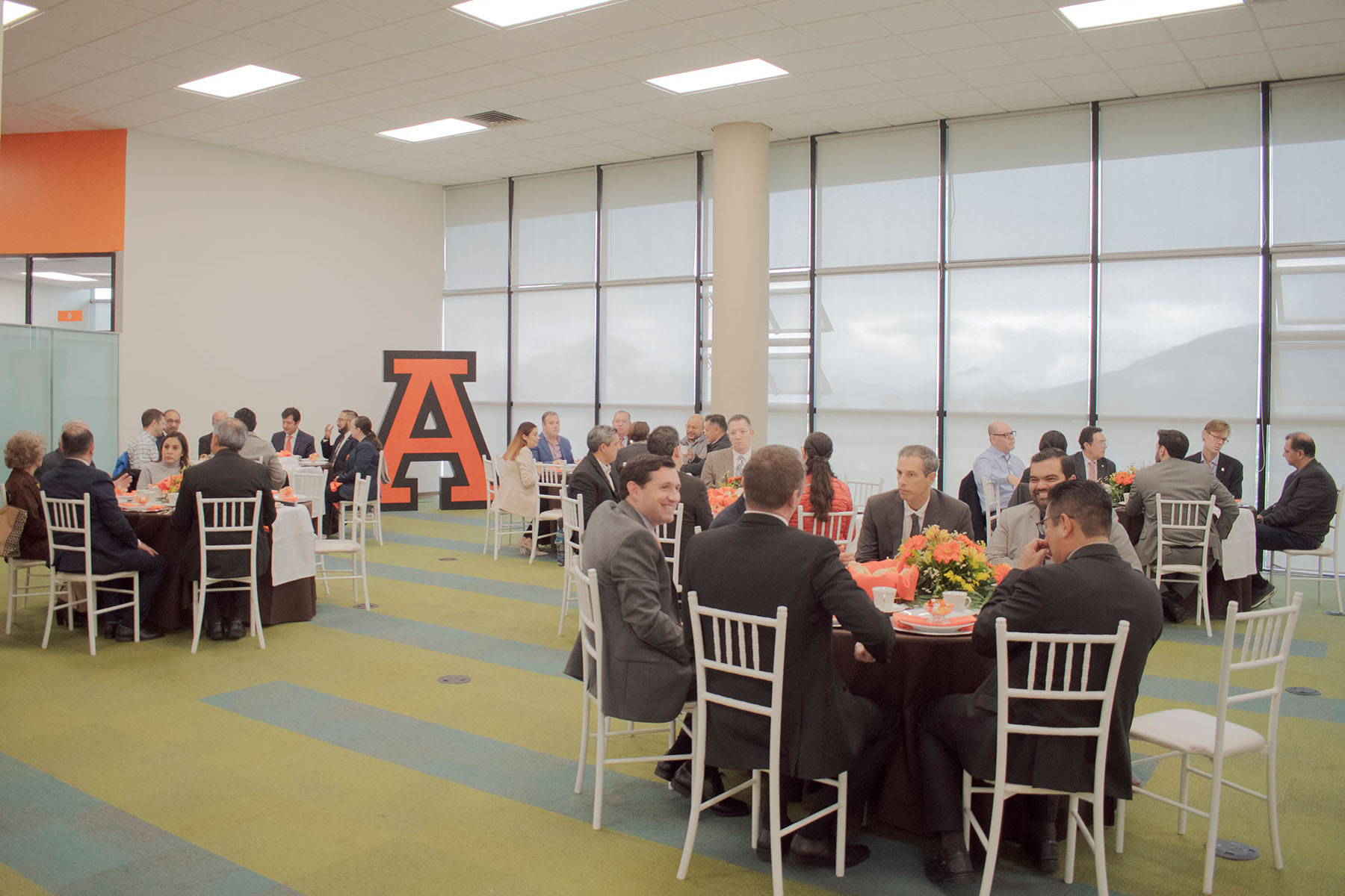 18 / 49 - Primer Desayuno de Consejeros Consultivos Académicos 18 / 49 - Primer Desayuno de Consejeros Consultivos Académicos