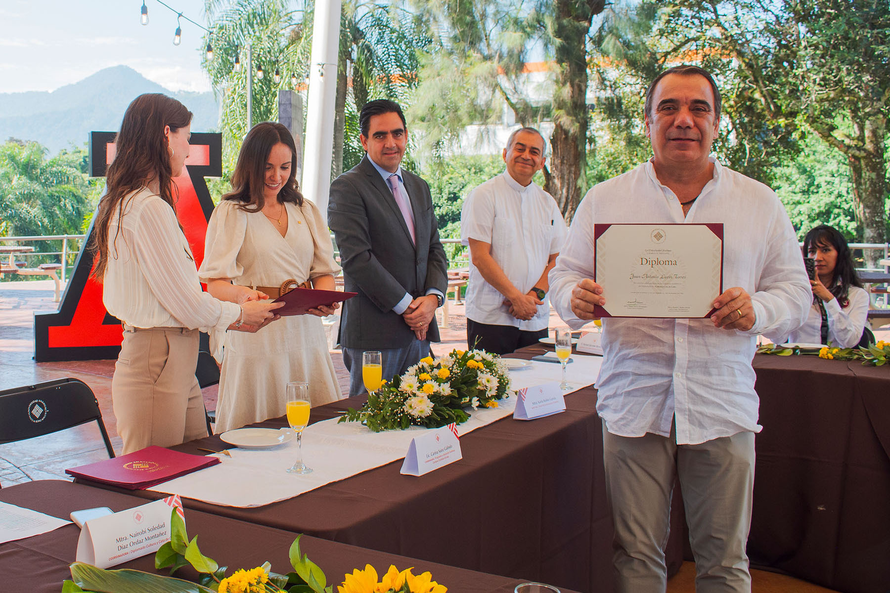 15 / 42 - Exitosa Clausura del Diplomado en Cultura y Cata de Café 15 / 42 - Exitosa Clausura del Diplomado en Cultura y Cata de Café