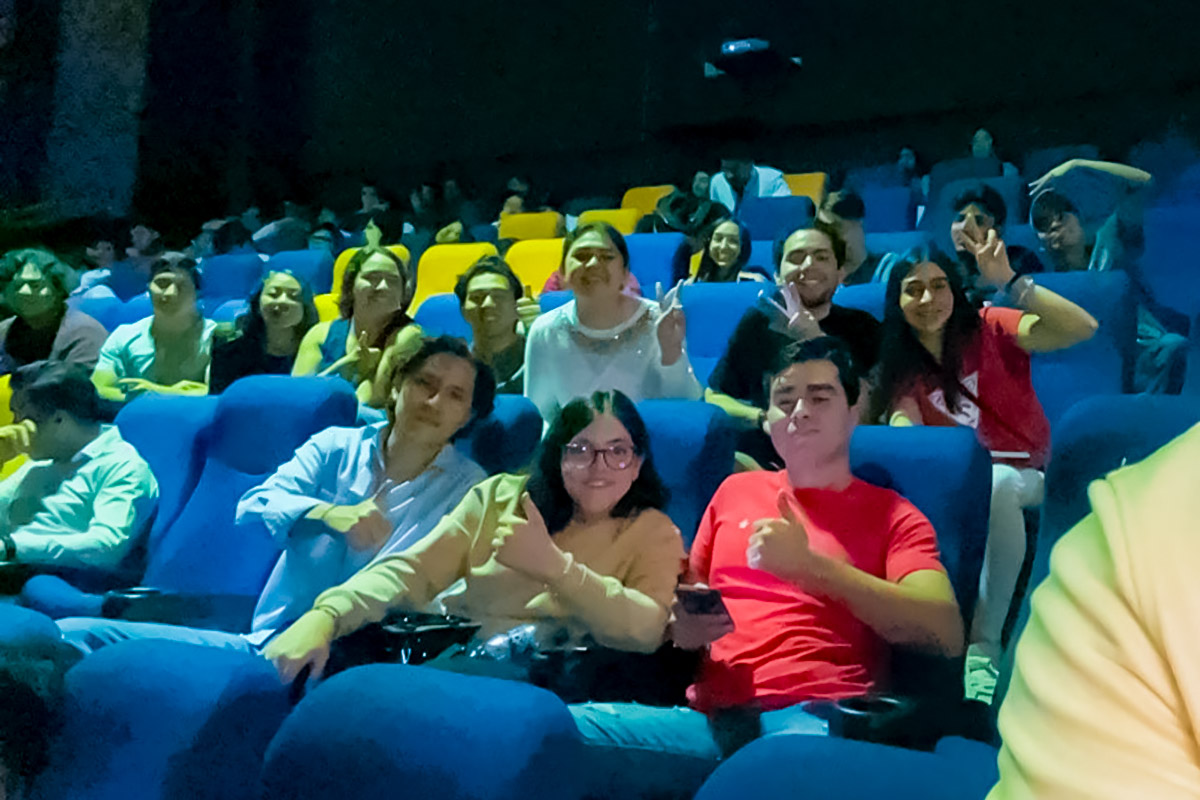 1 / 2 - Asisten Alumnos al Congreso de Vinculación Empresarial de las Altas Montañas 1 / 2 - Asisten Alumnos al Congreso de Vinculación Empresarial de las Altas Montañas