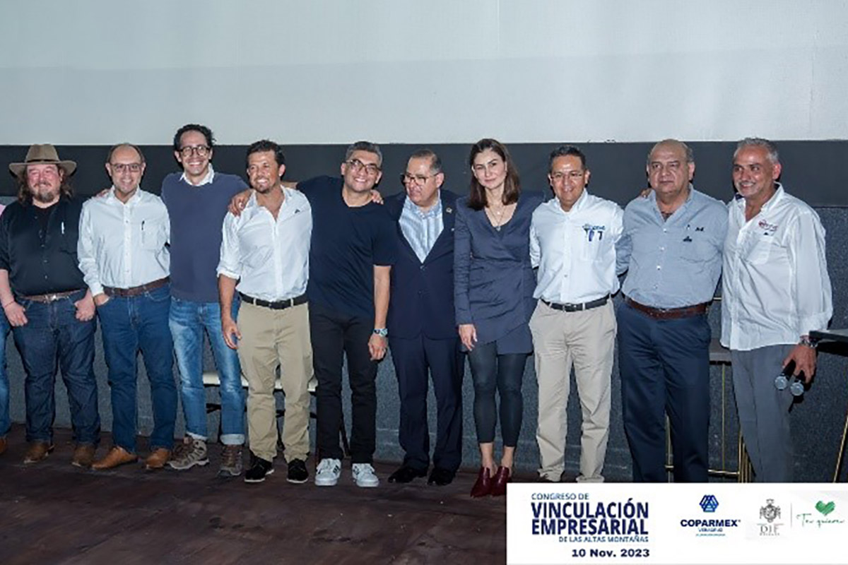 2 / 2 - Asisten Alumnos al Congreso de Vinculación Empresarial de las Altas Montañas 2 / 2 - Asisten Alumnos al Congreso de Vinculación Empresarial de las Altas Montañas