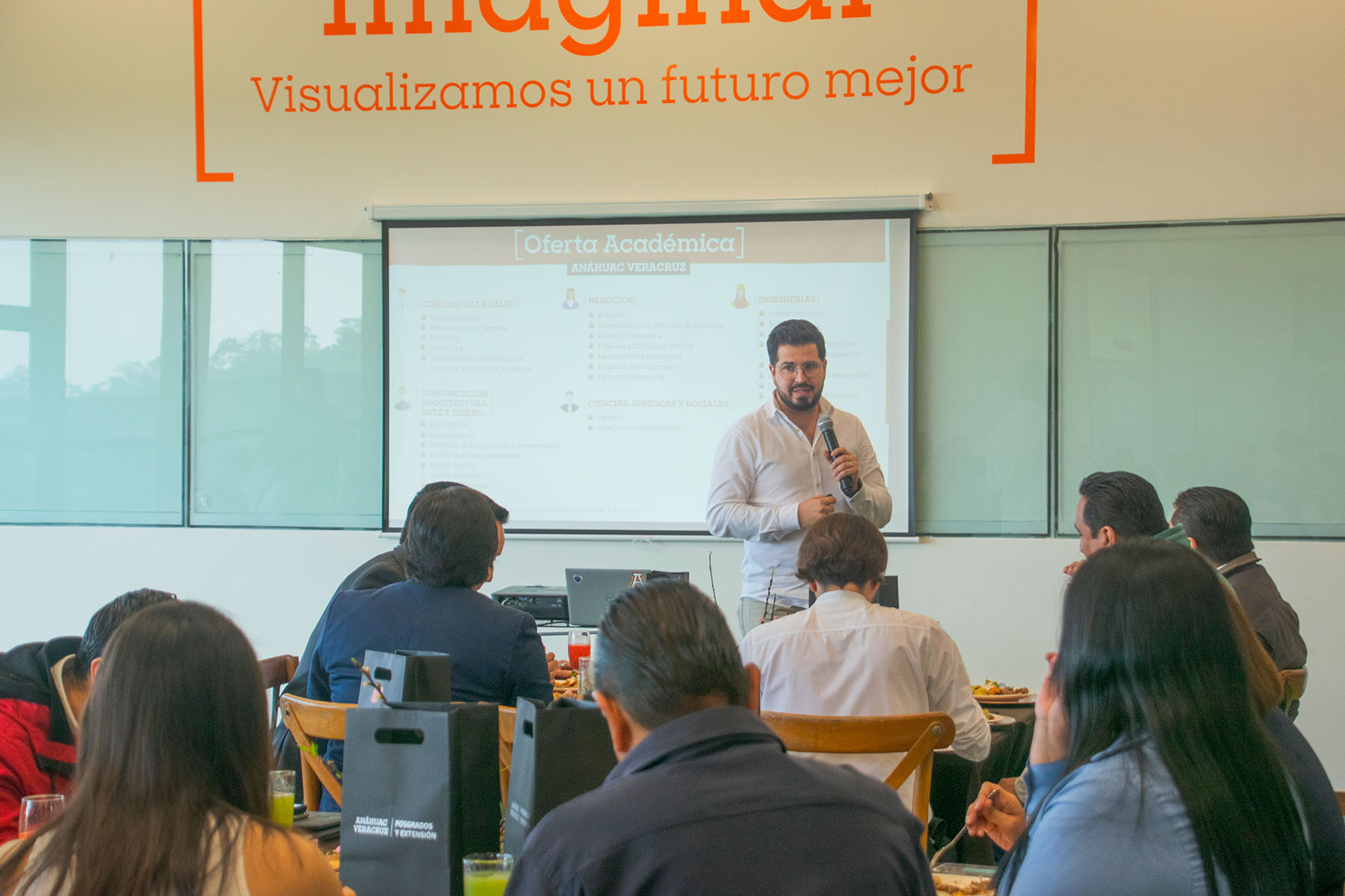 2 / 15 - Segundo Encuentro Anual de Líderes del Talento Humano 2 / 15 - Segundo Encuentro Anual de Líderes del Talento Humano