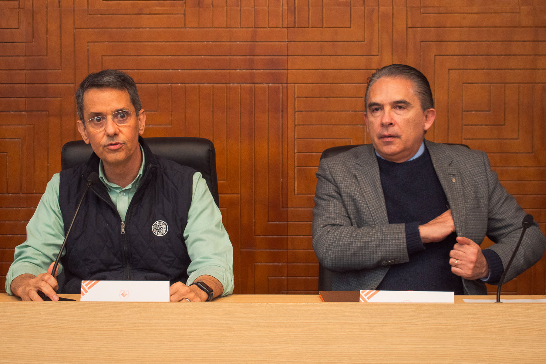 7 / 12 - Firma de Convenio de Colaboración con CAFIVER 7 / 12 - Firma de Convenio de Colaboración con CAFIVER