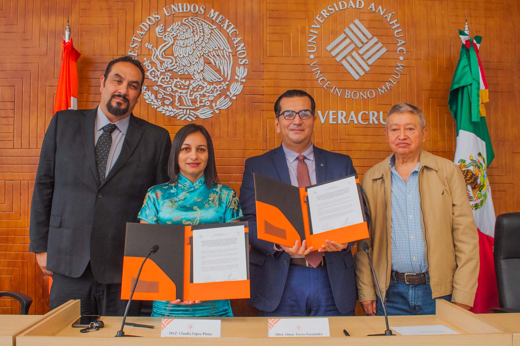 12 / 24 - Firma de Convenio de Colaboración con el Colegio Estatal de Médicos Veterinarios