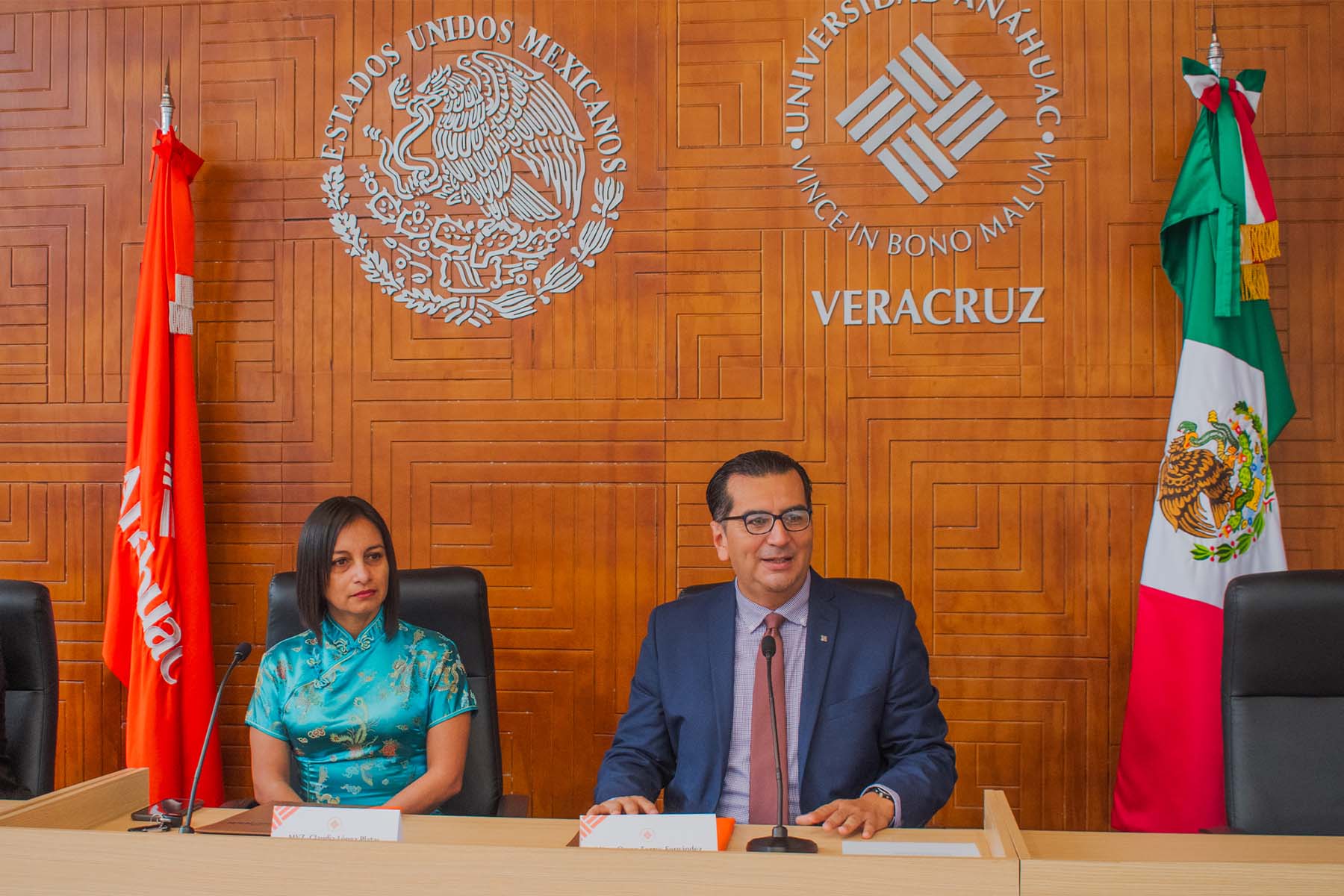 4 / 24 - Firma de Convenio de Colaboración con el Colegio Estatal de Médicos Veterinarios