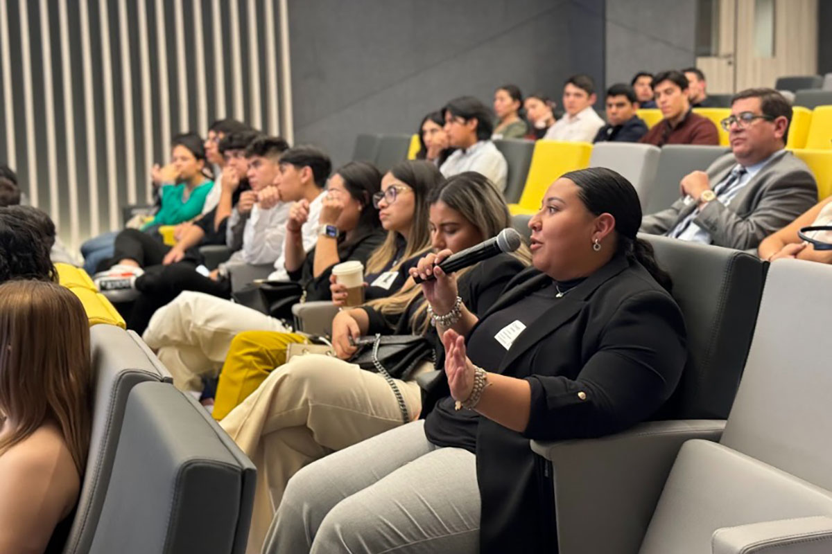 6 / 9 - Viaje Académico a la Ciudad de México por Alumnos de Dirección Financiera y Finanzas y 6 / 9 - Viaje Académico a la Ciudad de México por Alumnos de Dirección Financiera y Finanzas y