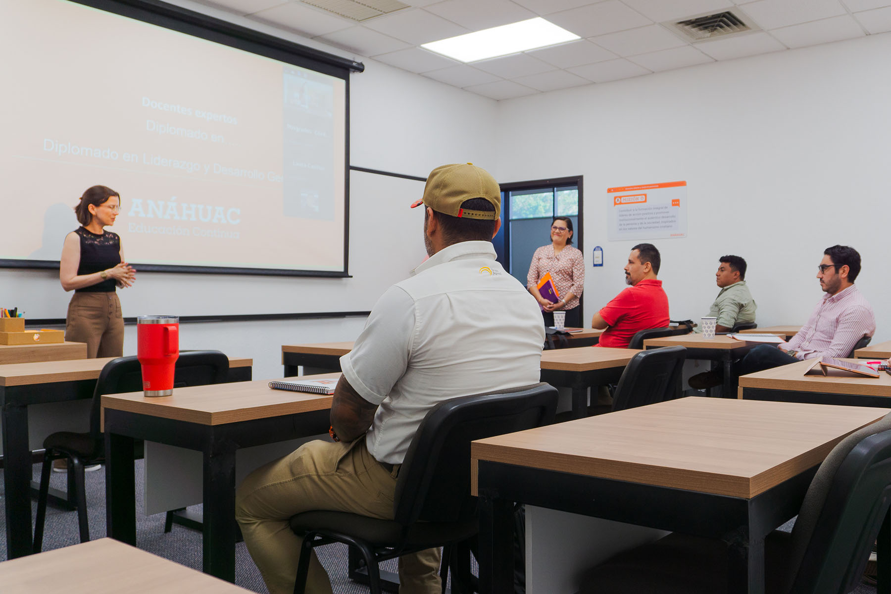 2 / 10 - Apertura del Diplomado en Liderazgo y Desarrollo Gerencial 2 / 10 - Apertura del Diplomado en Liderazgo y Desarrollo Gerencial