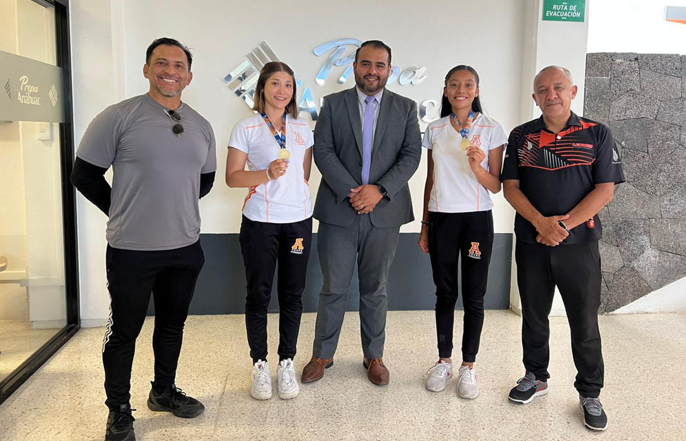 1 / 7 - Destacada Participación en el Torneo Intercolegial Deportivo 1 / 7 - Destacada Participación en el Torneo Intercolegial Deportivo