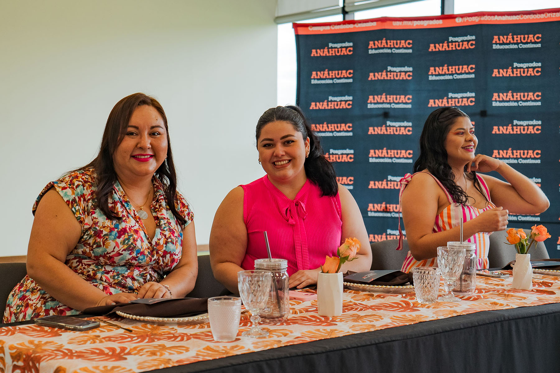 3 / 34 - La Meta Está Cerca: Maestría en Desarrollo del Capital Humano 3 / 34 - La Meta Está Cerca: Maestría en Desarrollo del Capital Humano