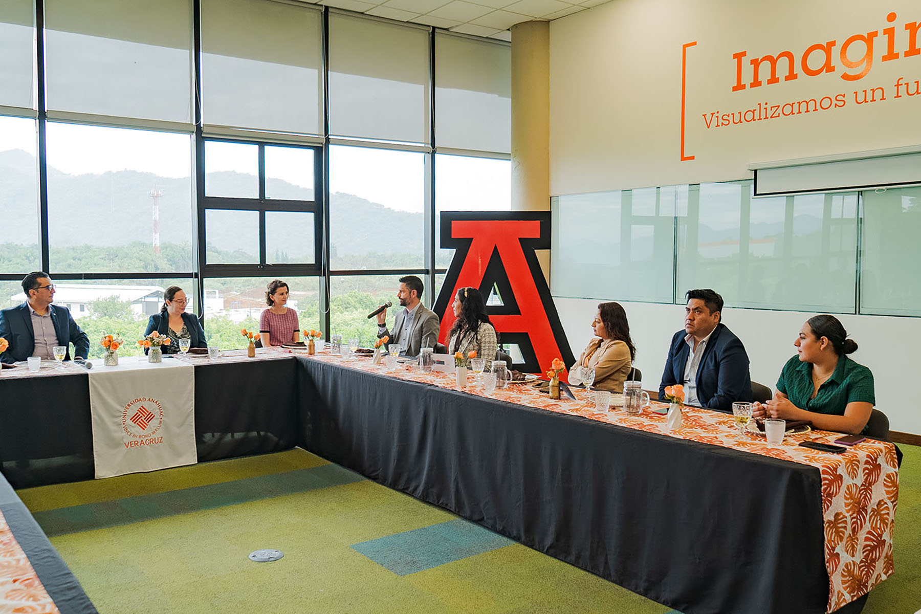 10 / 34 - La Meta Está Cerca: Maestría en Desarrollo del Capital Humano 10 / 34 - La Meta Está Cerca: Maestría en Desarrollo del Capital Humano