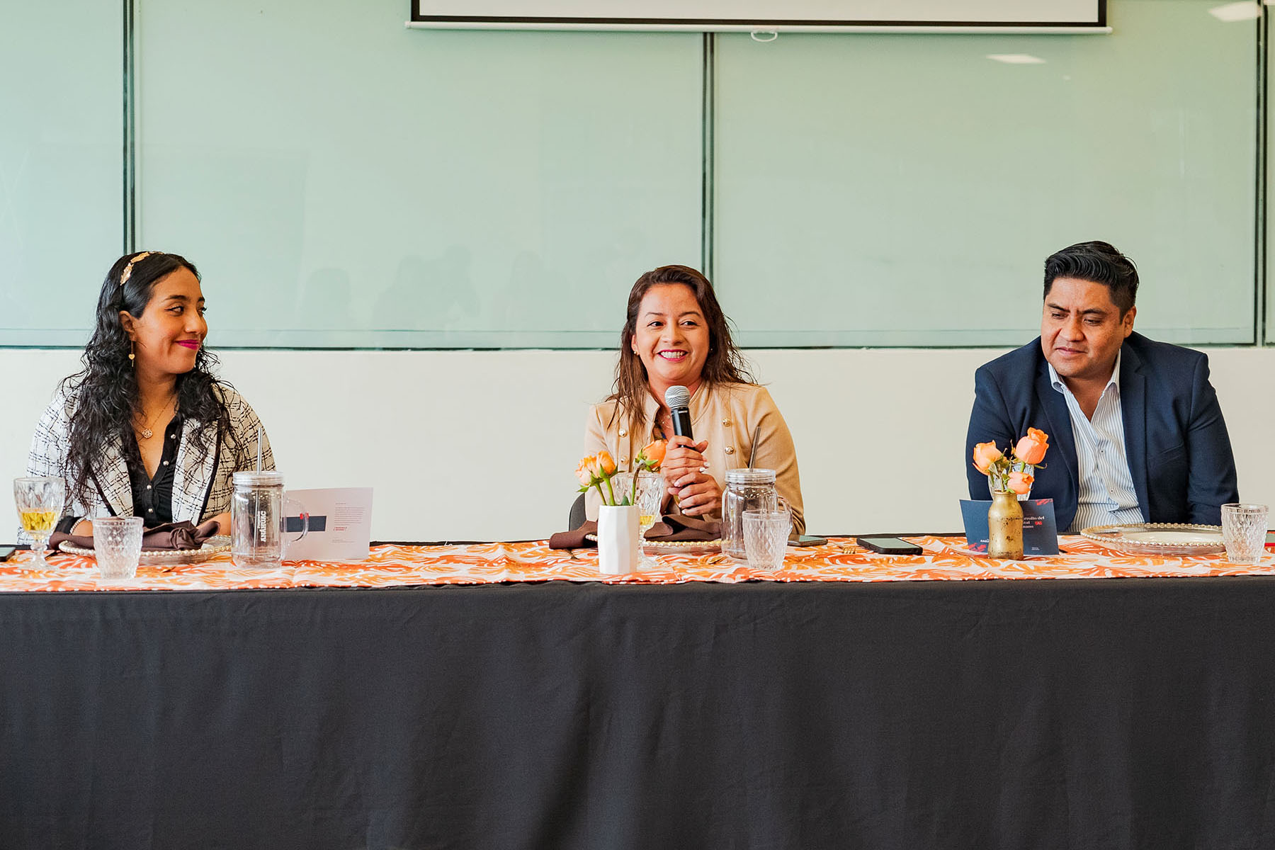 13 / 34 - La Meta Está Cerca: Maestría en Desarrollo del Capital Humano 13 / 34 - La Meta Está Cerca: Maestría en Desarrollo del Capital Humano