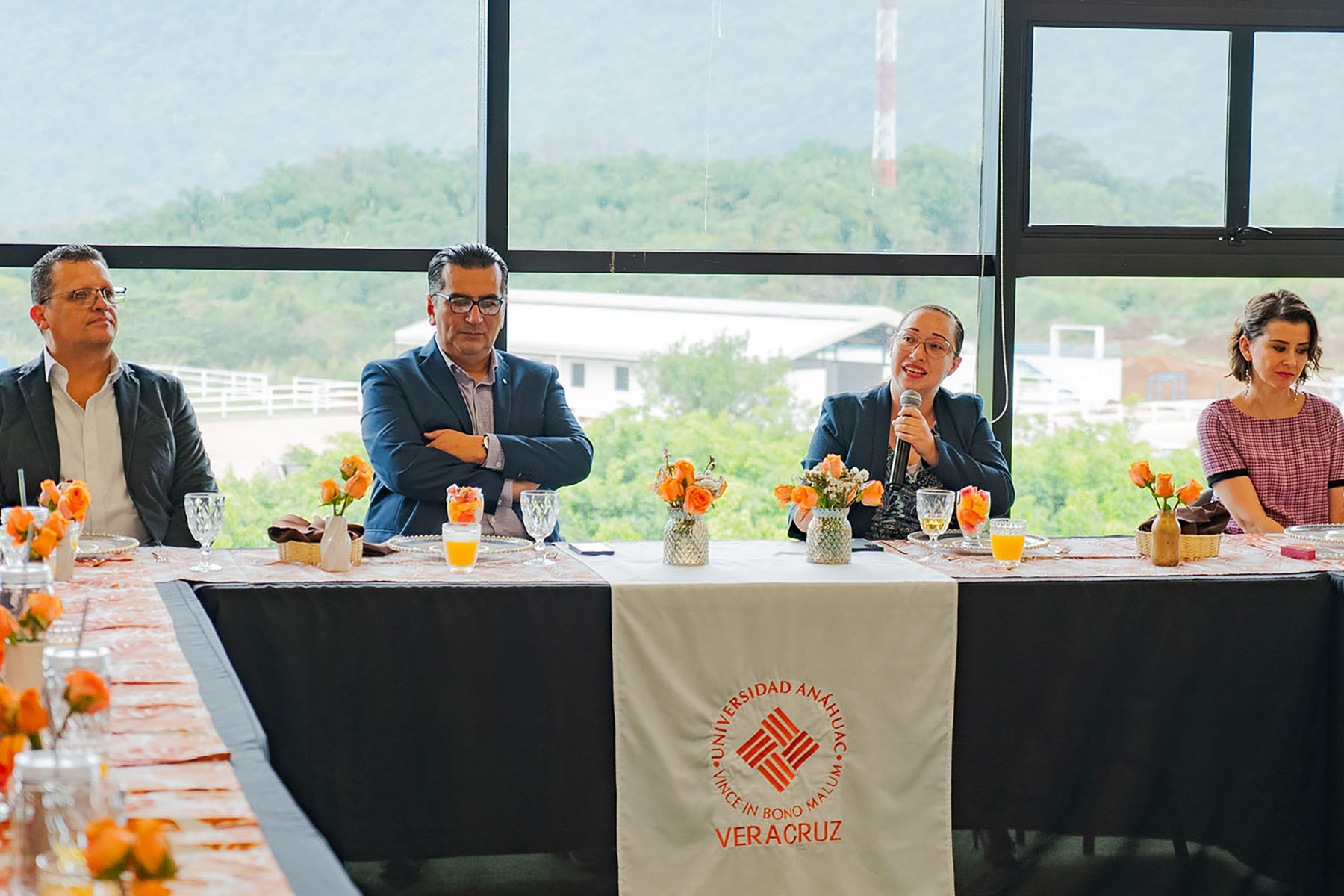 20 / 34 - La Meta Está Cerca: Maestría en Desarrollo del Capital Humano 20 / 34 - La Meta Está Cerca: Maestría en Desarrollo del Capital Humano