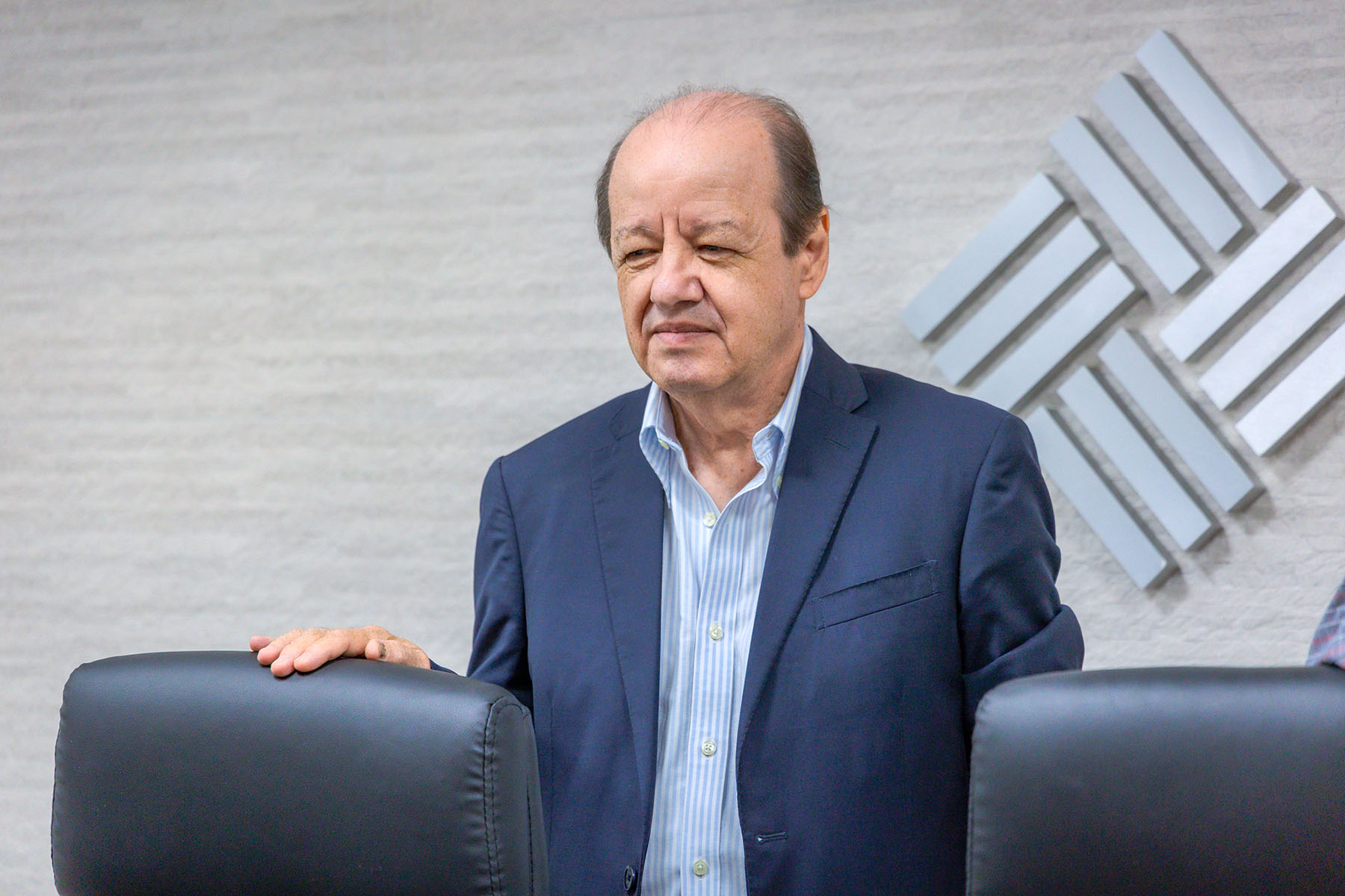 5 / 19 - Renovación de Convenio con el Instituto de Seguridad y Servicios Sociales de los