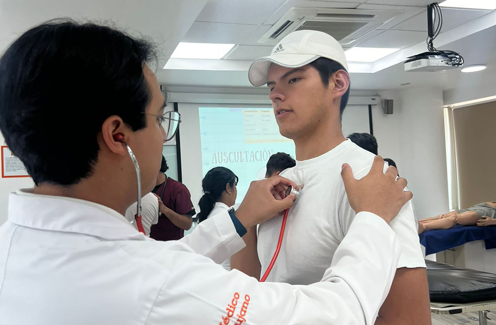 5 / 15 - 2.a Jornada Académica de la Escuela de Medicina: Una Celebración del Aprendizaje 5 / 15 - 2.a Jornada Académica de la Escuela de Medicina: Una Celebración del Aprendizaje