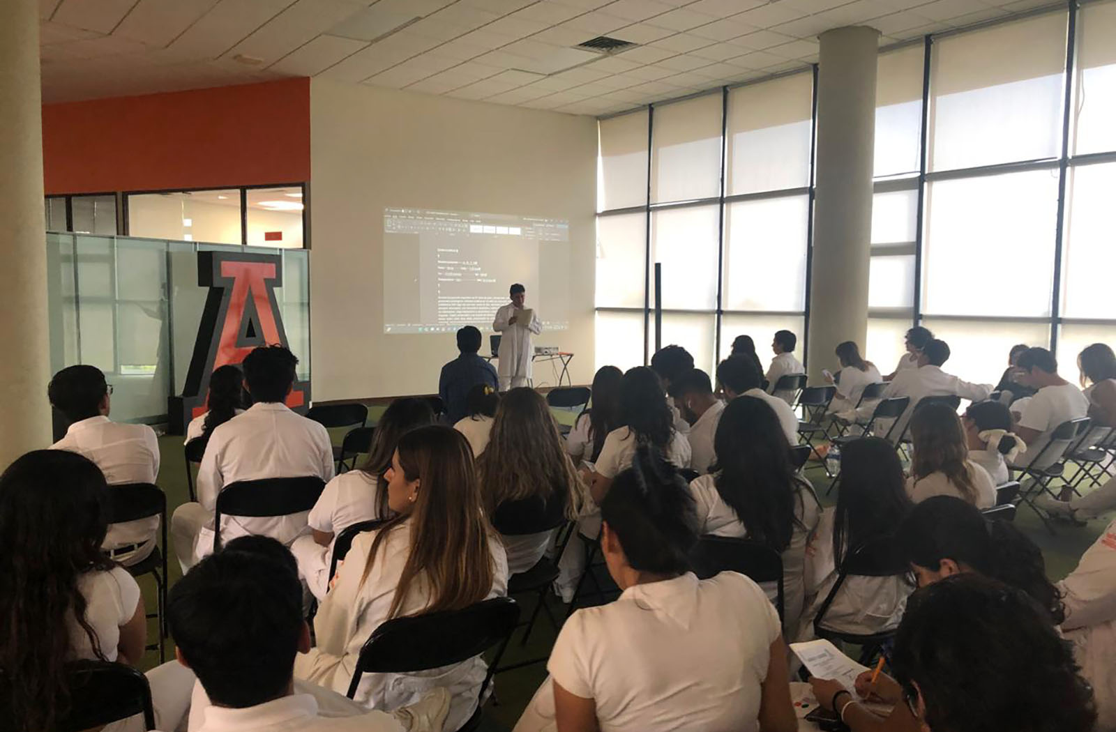 6 / 15 - 2.a Jornada Académica de la Escuela de Medicina: Una Celebración del Aprendizaje 6 / 15 - 2.a Jornada Académica de la Escuela de Medicina: Una Celebración del Aprendizaje