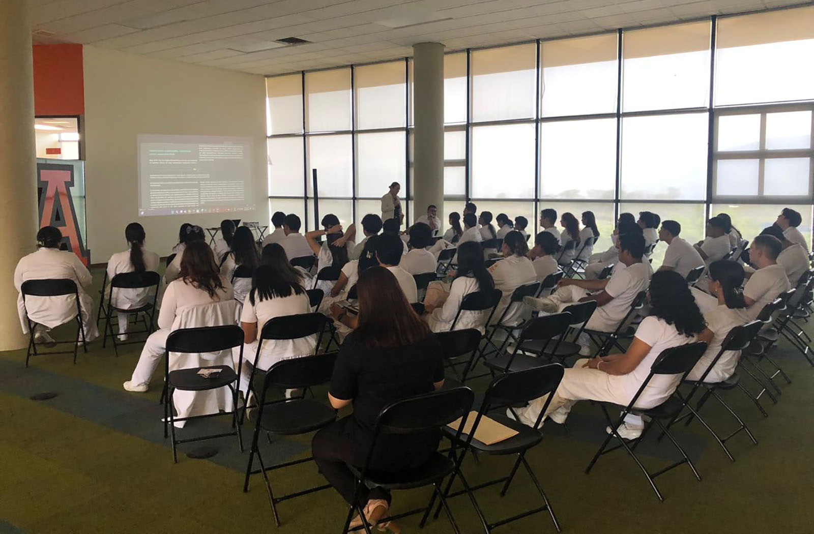 10 / 15 - 2.a Jornada Académica de la Escuela de Medicina: Una Celebración del Aprendizaje 10 / 15 - 2.a Jornada Académica de la Escuela de Medicina: Una Celebración del Aprendizaje