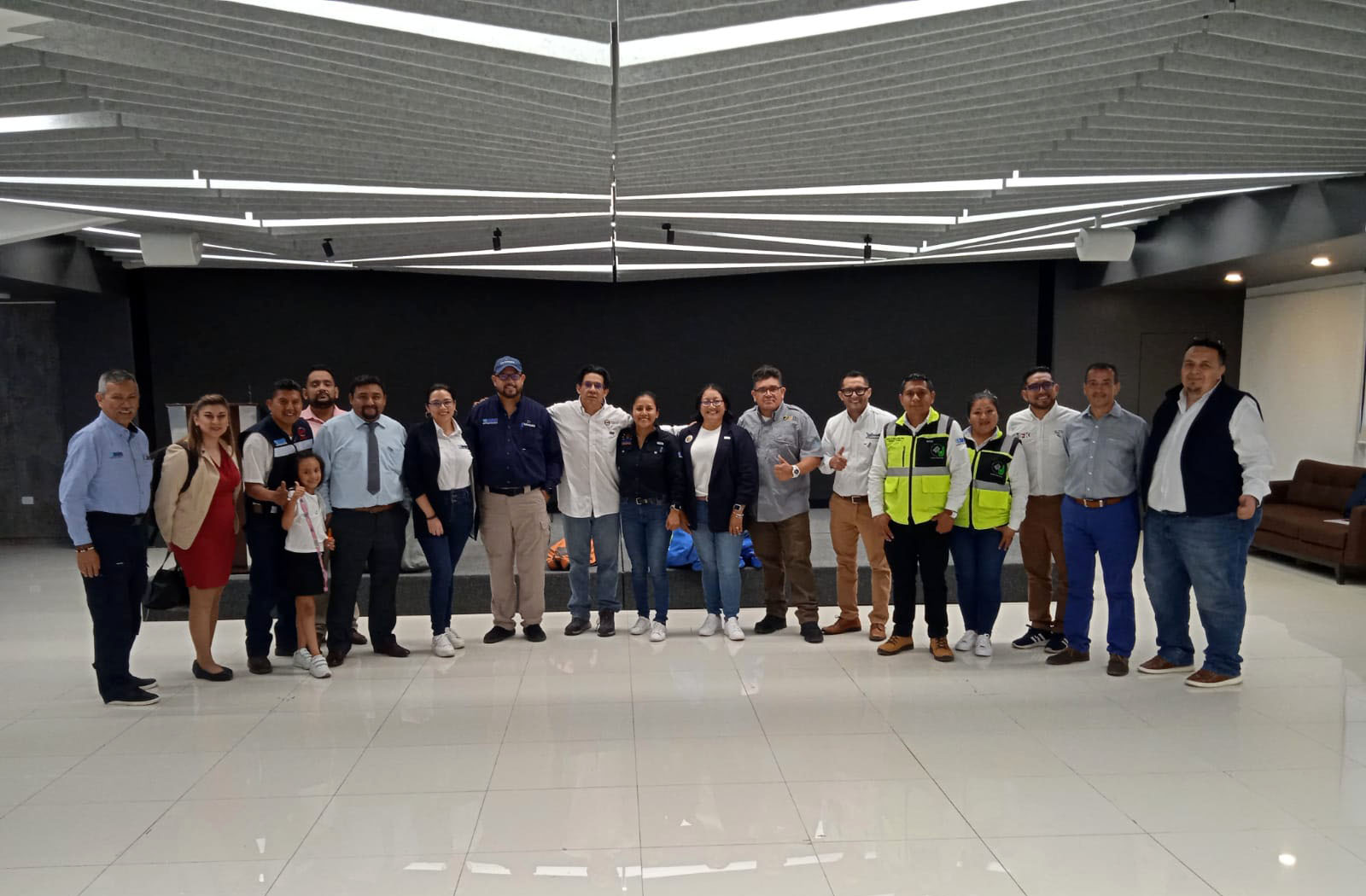 21 / 23 - 10.o Simposio en Seguridad, Calidad y Medio Ambiente