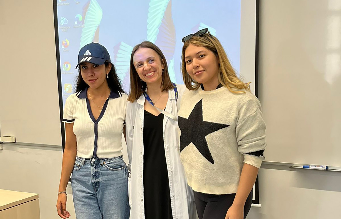 3 / 6 - Alumnos de la Escuela de Medicina Realizaron Curso de Verano en Barcelona