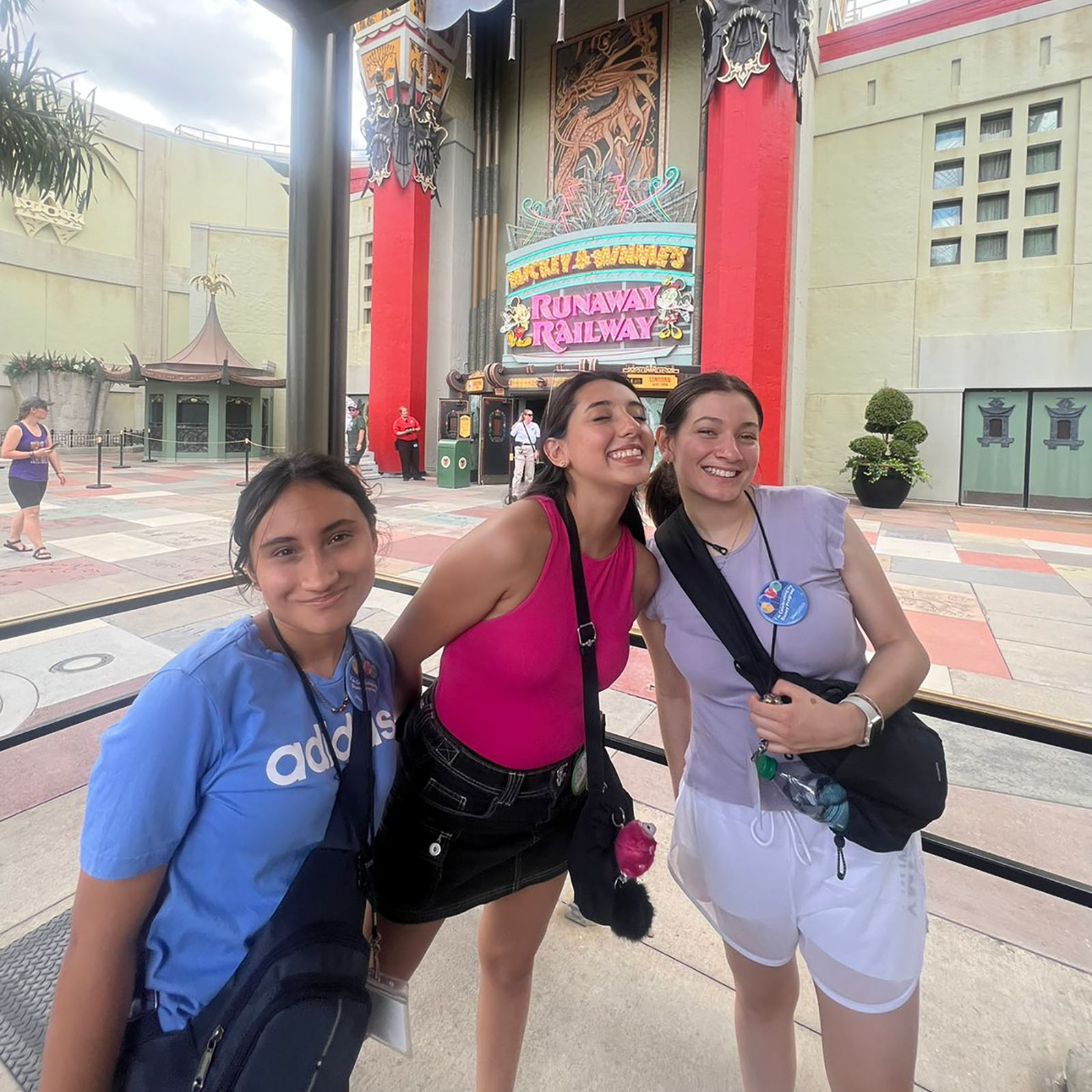 17 / 35 - Disney International College Program 2024 17 / 35 - Disney International College Program 2024