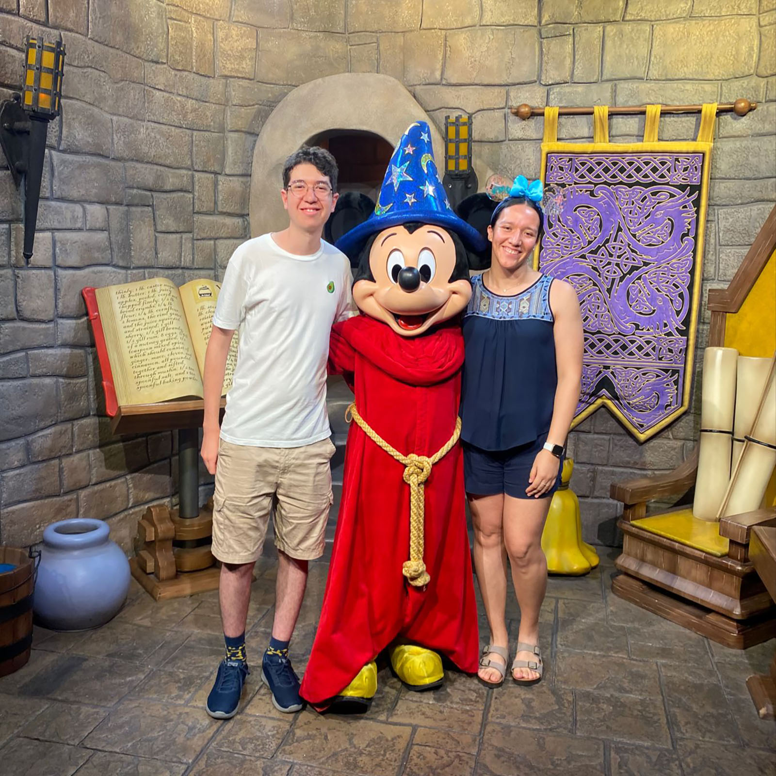 20 / 35 - Disney International College Program 2024 20 / 35 - Disney International College Program 2024
