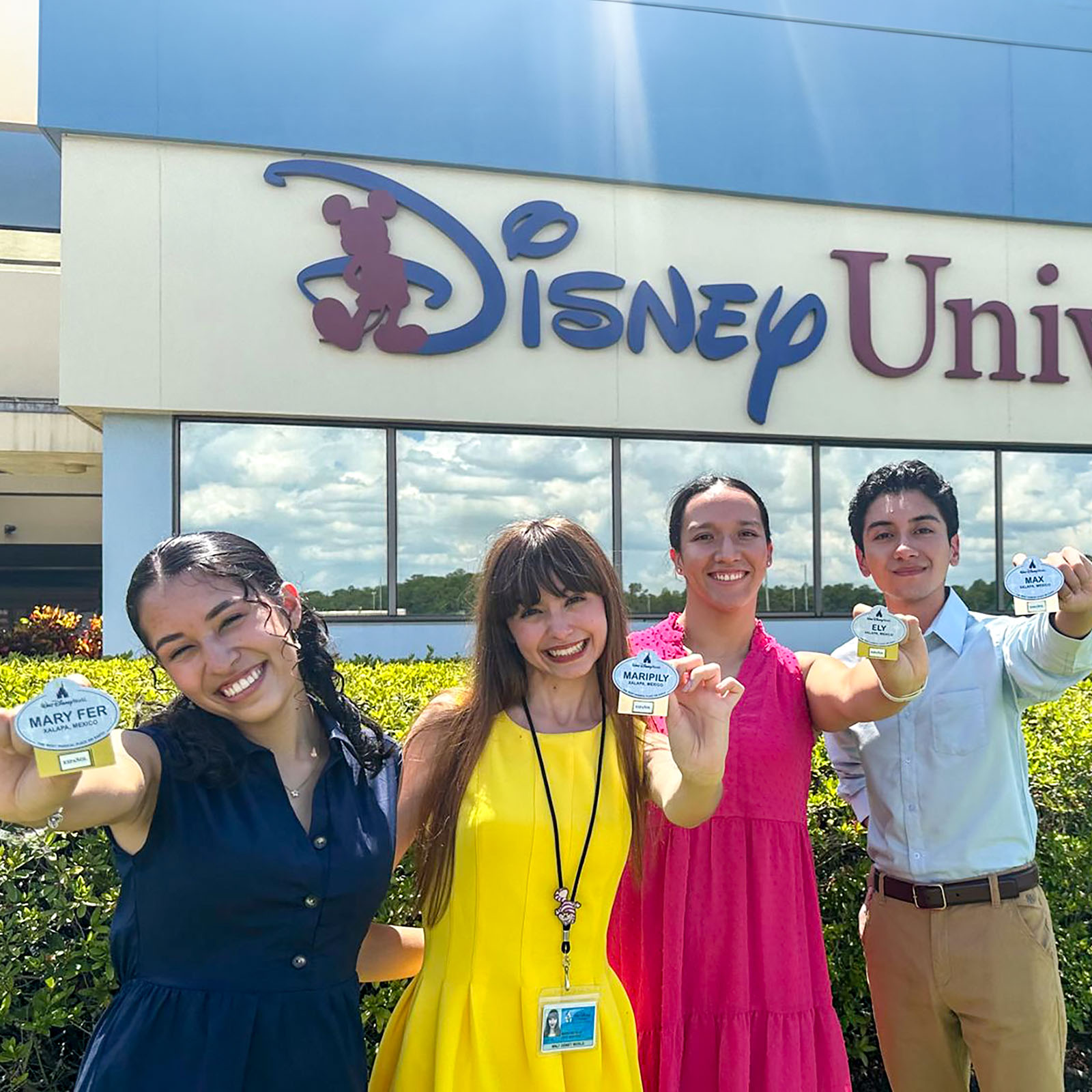 34 / 35 - Disney International College Program 2024 34 / 35 - Disney International College Program 2024