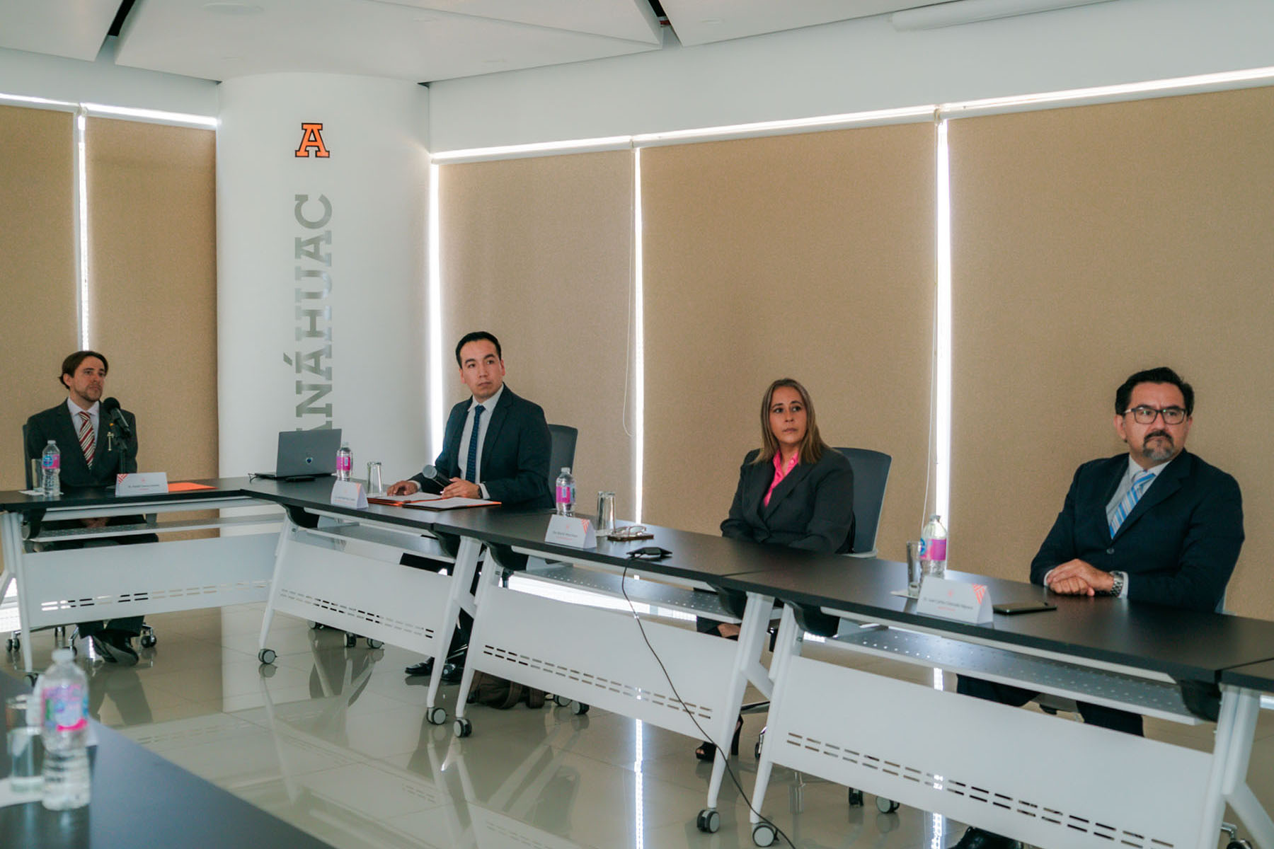 5 / 25 - Instauración del Comité Académico de Investigación