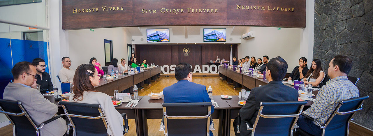 La Meta Está Cerca: Clausura de la Maestría en Administración Pública y la Maestría en