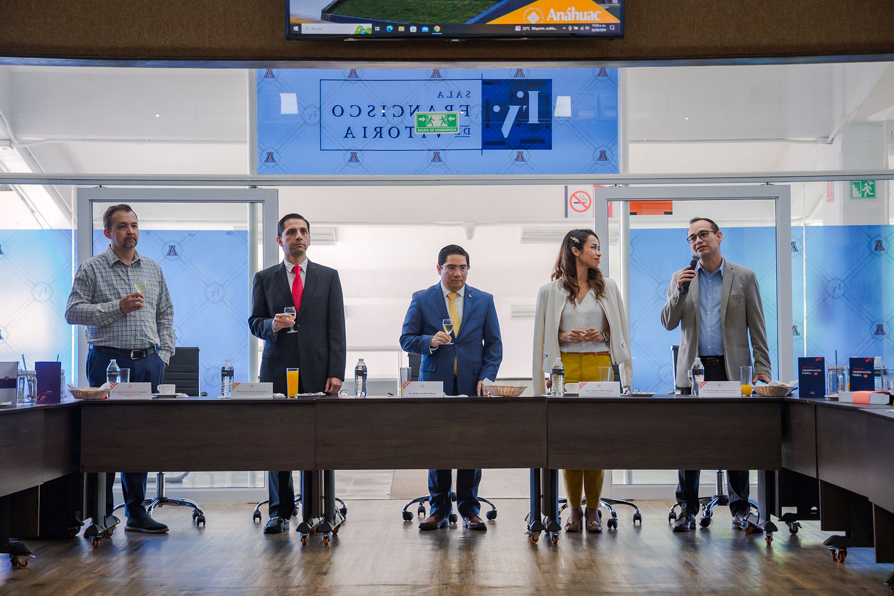 31 / 52 - La Meta Está Cerca: Clausura de la Maestría en Administración Pública y la Maestría