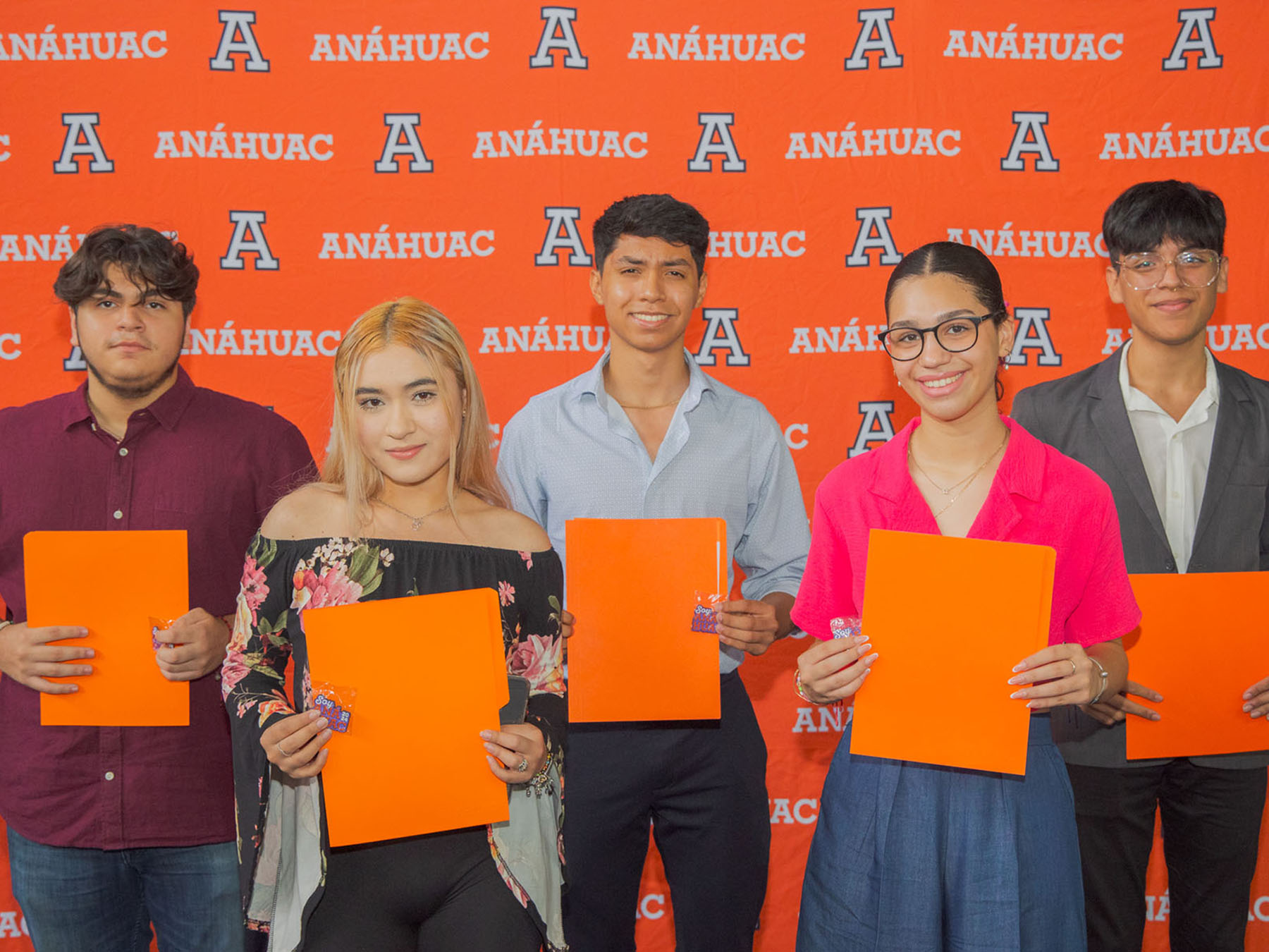 4 / 105 - Soy Anáhuac 2024 4 / 105 - Soy Anáhuac 2024